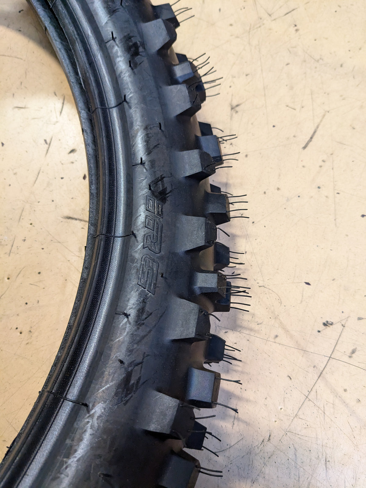 IRC IX-09 GEKKOTA GUMMY 80 100 21 51M MOTORCYCLE TIRE 1937650004
