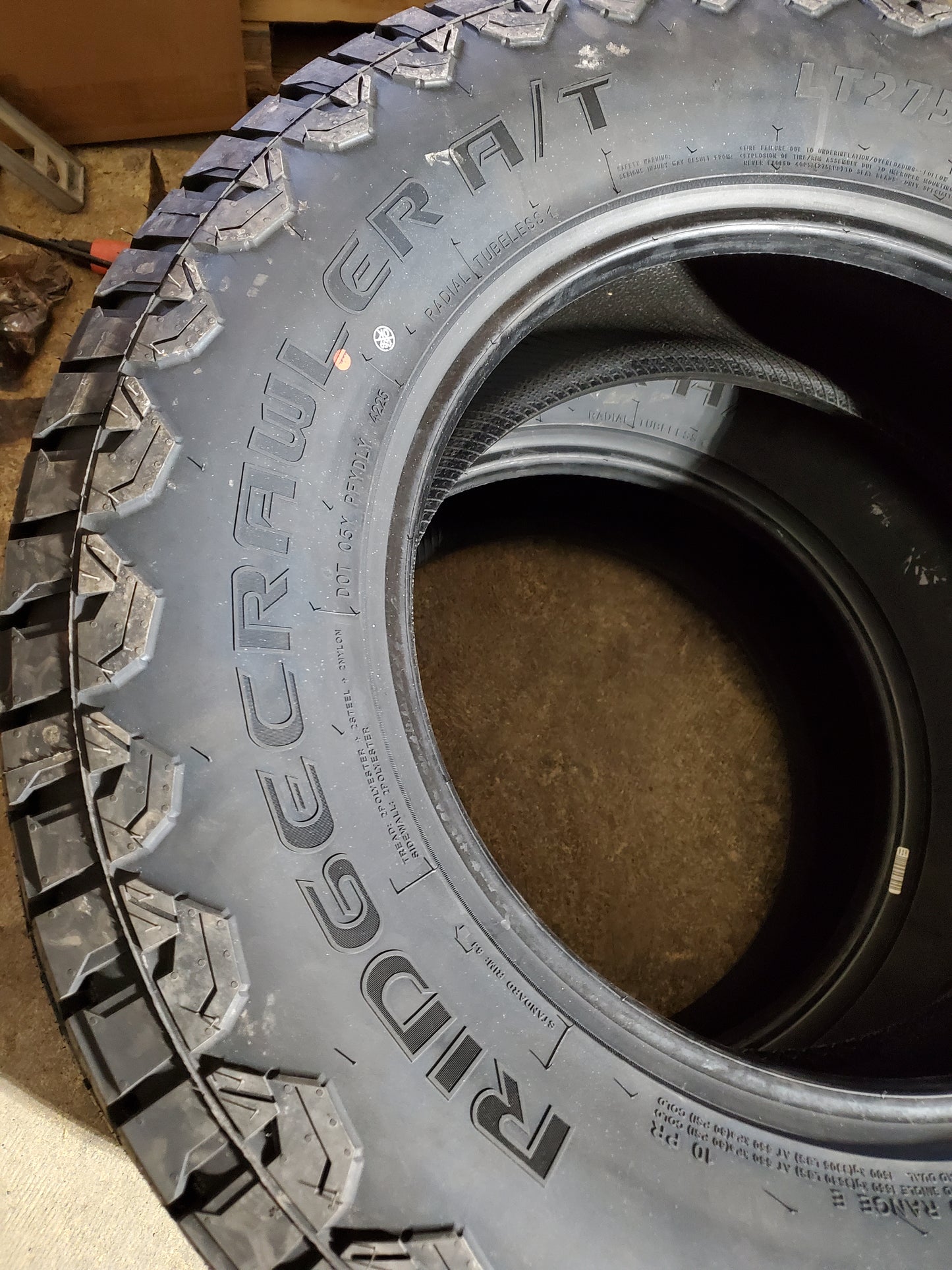BLACKHAWK RIDGECRAWLER A/T BSW LT 275 70 18 125/122R 10PLY ALL TERRAIN TIRE 4120877V