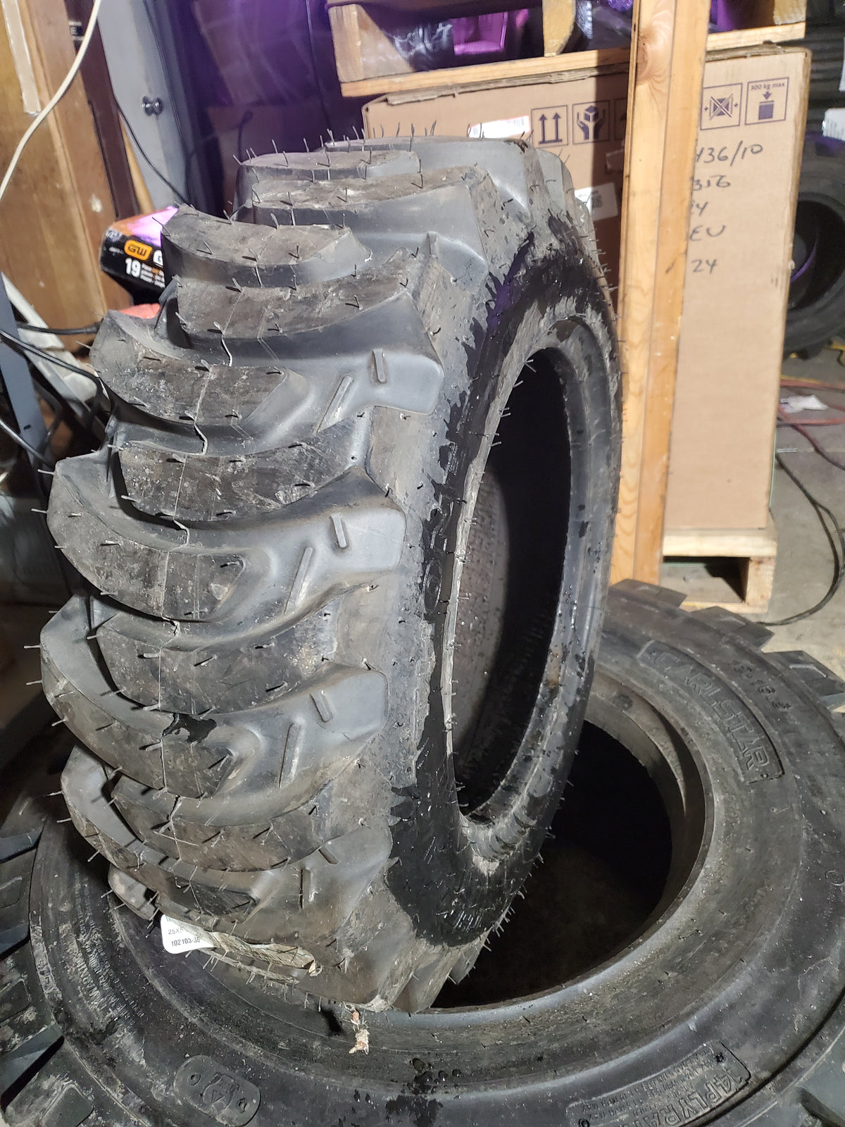NOS GALAXY MARATHONER R4 BSW  25 8.50 14 016A2 6PLY FORKLIFT TIRE 102103