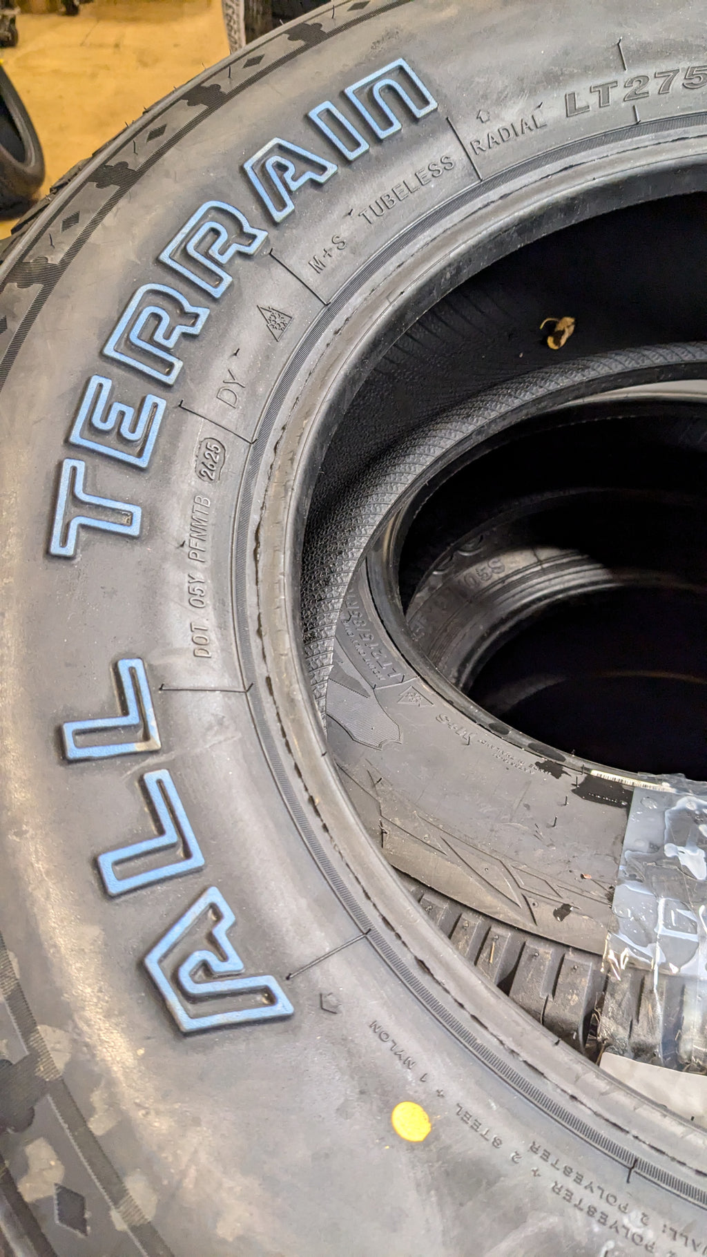 TRAIL GUIDE ALL TERRAIN OWL LT 275 70 18 125/122R 10PLY ALL TERRAIN TIRE TGT72