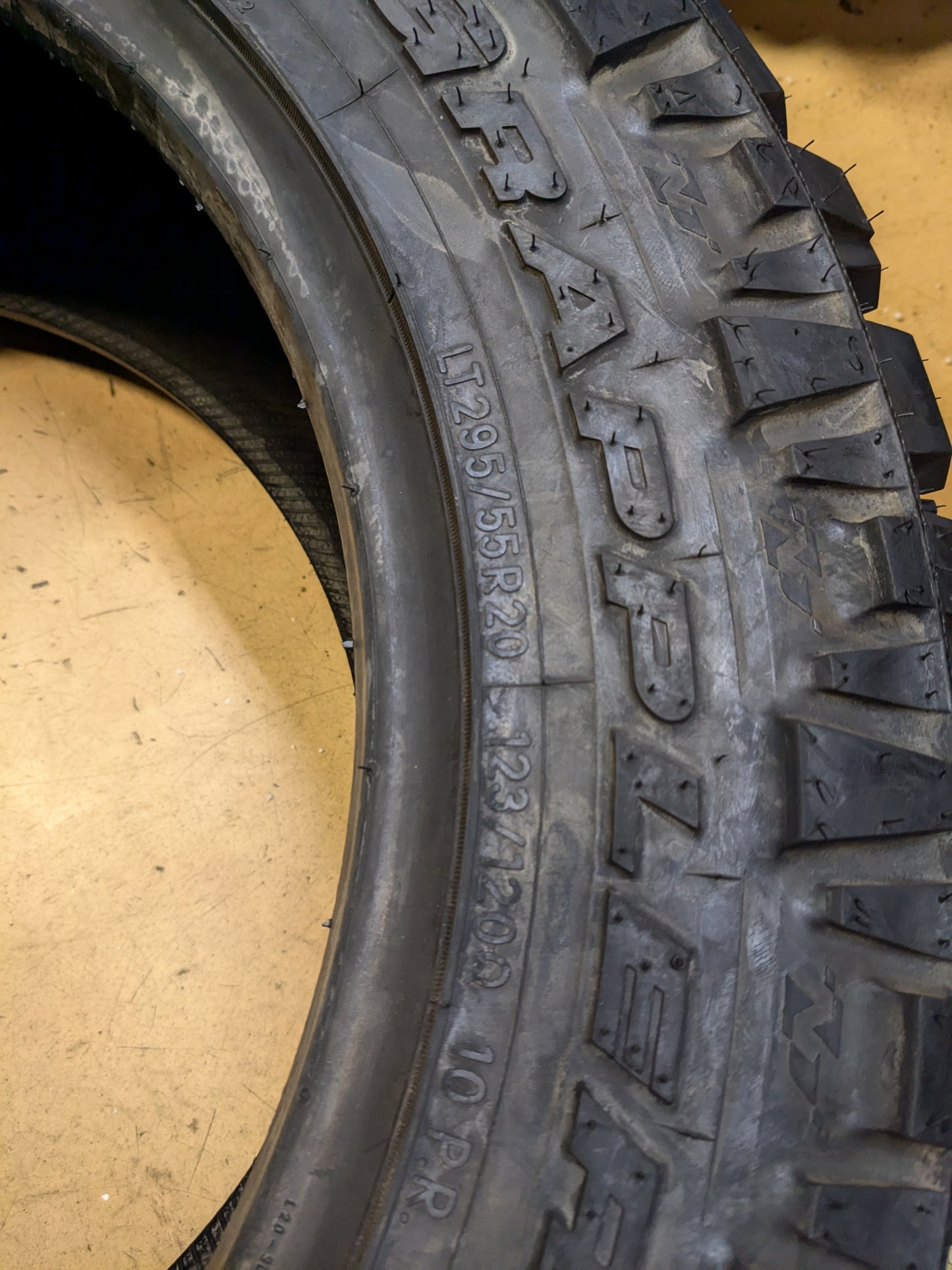NEW OLD STOCK NITTO TRAIL GRAPPLER LT 295 55 20 123/120Q LRE 10 PLY MUD TERRAIN TIRE 205750