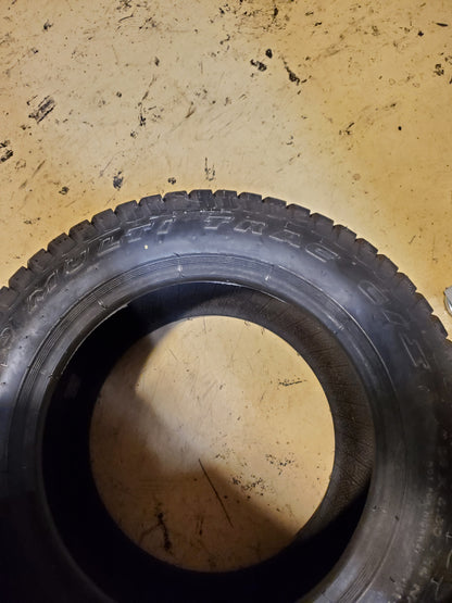 NOS CARLISLE MULTI TRAC C/S 98A3 BSW 25 8.5 14 6PLY LAWN TIRE 574371