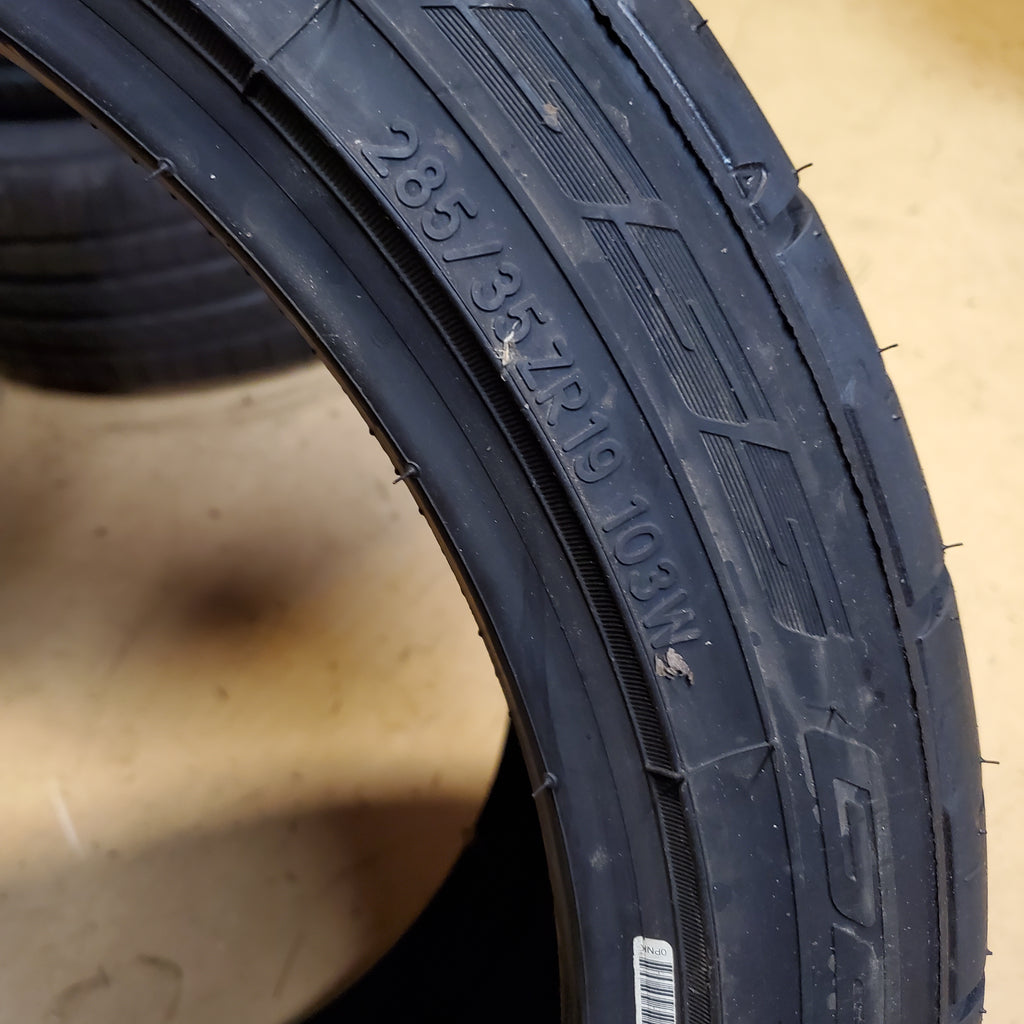 NITTO NT555 G2 P 285 35 19 103W XL ULTRA HIGH PERFORMANCE TIRE 211190