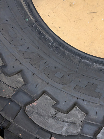 TOYO OPEN COUNTRY M/T LT 37 12.5 17 124Q LRD 8PLY MUD TERRAIN TIRE 360770