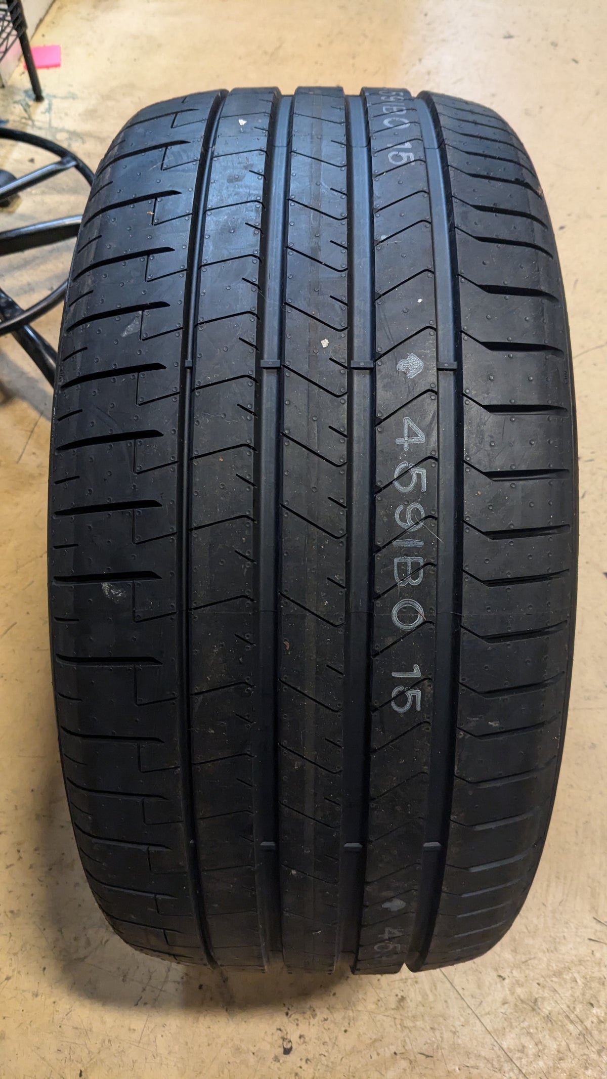 PIRELLI P ZERO PZ4 SPORT BSW P 295 35 21 107Y XL UHP TIRE 4059100