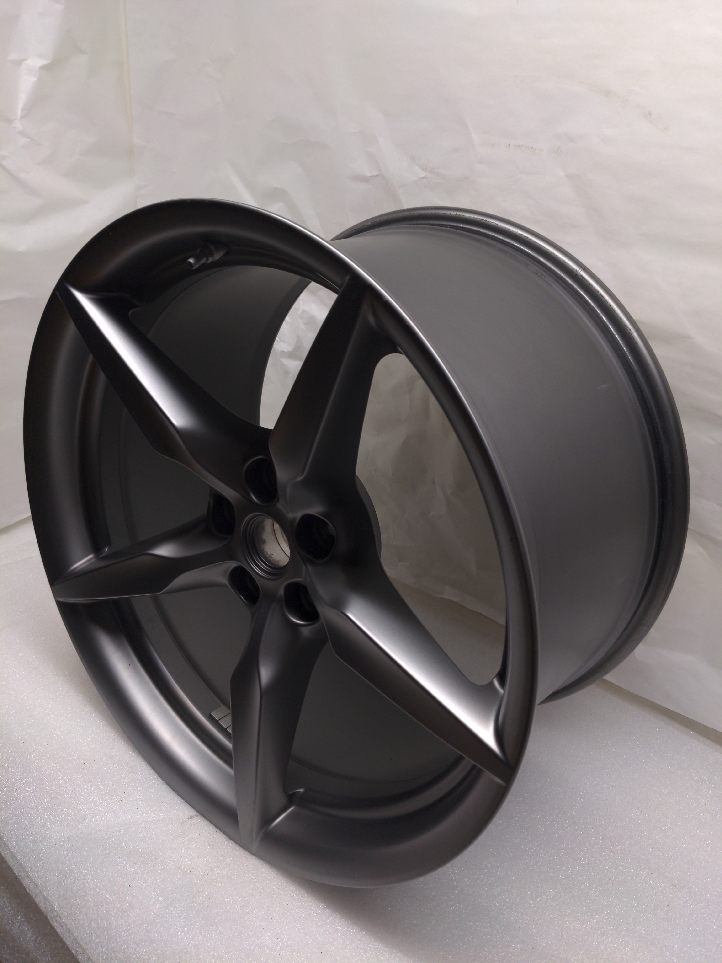 1 FERRARI 317175 REAR WHEEL 11JX20H2 ET38.5 5X115 BP FOR 488/F8 USED WR