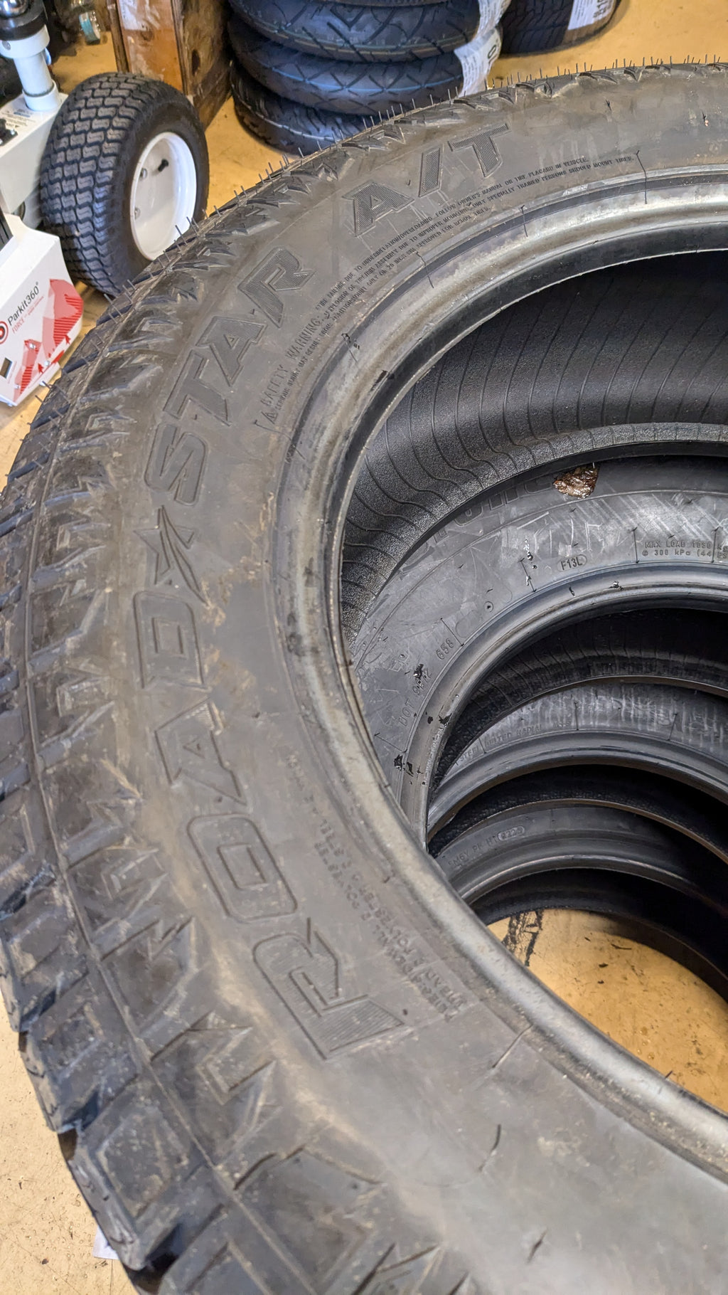 AMERICAN ROADSTAR A/T BSW LT 265 60 20 121/118S 10PLY ALL TERRAIN TIRE ARSAT19
