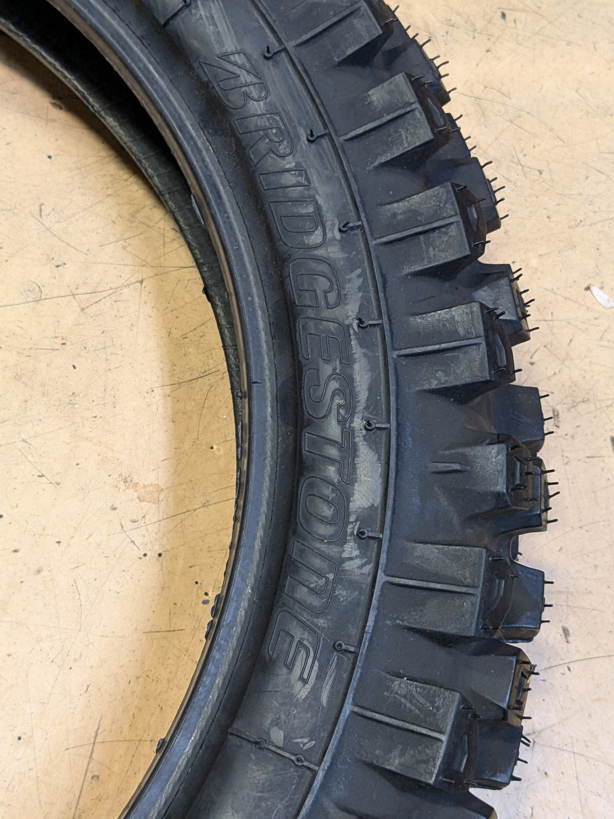 BRIDGESTONE BATTLECROSS X31R BSW 110 100 18 64M REAR MOTORCYCLE TIRE 13851