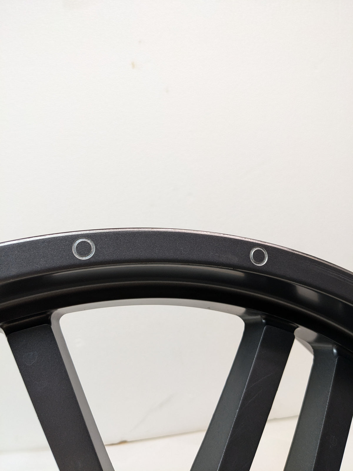 SYSTEM 3 OFF-ROAD ST-3 SIMULATED BEADLOCK WHEEL 24X6.5 ET:+10 SH957 4X5.5
