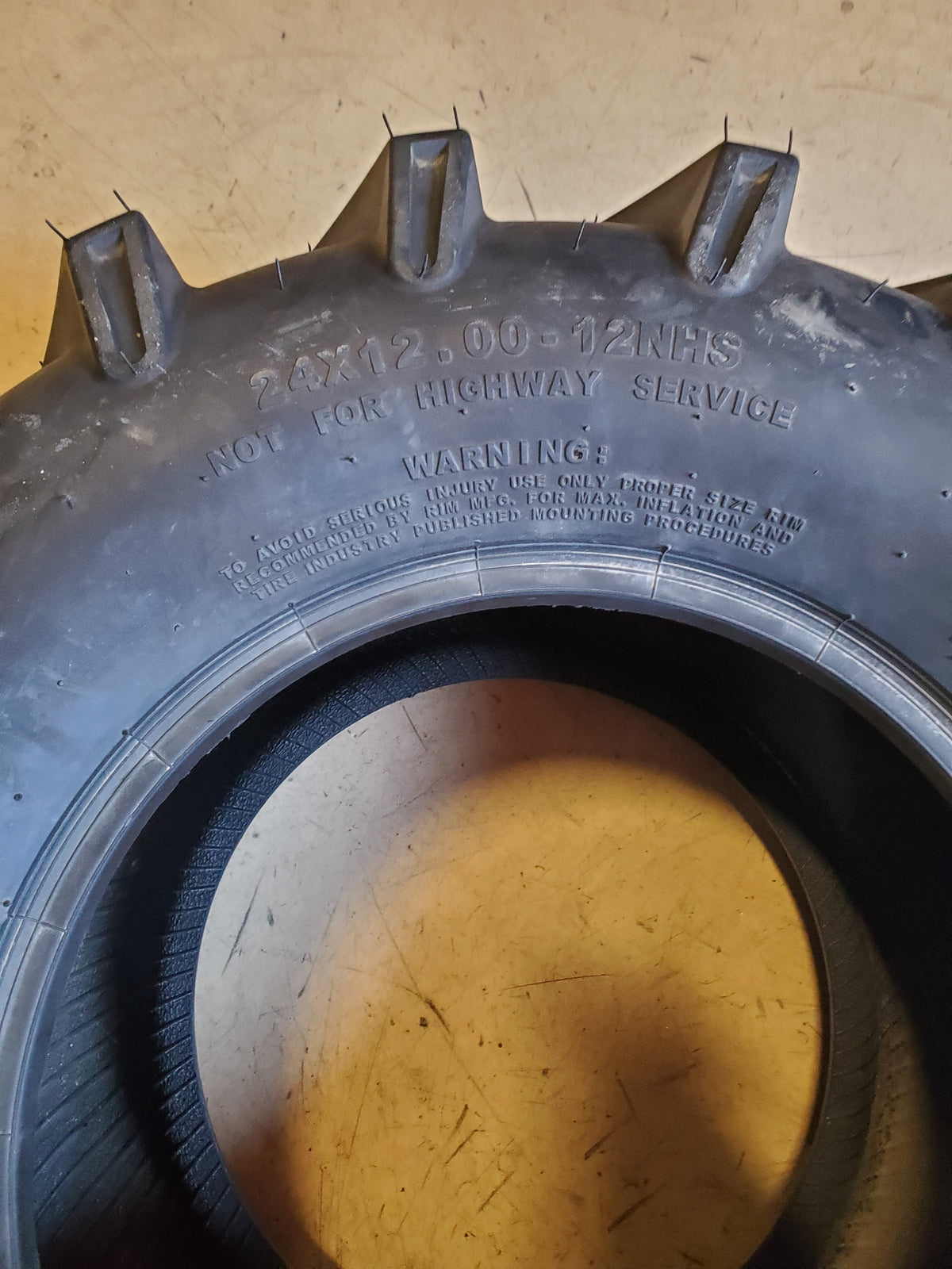 NOS OTR LAWN TRAC 99A3 BSW 24 12 12 4PLY LAWN TIRE T1000424120012