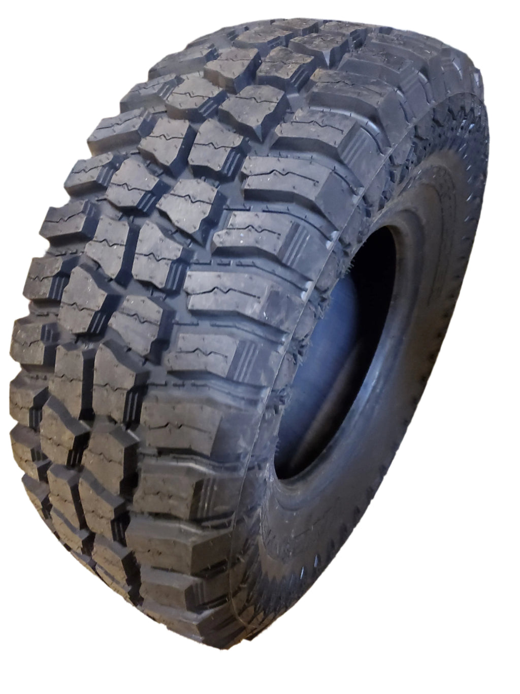 MUDDER TRUCKER HANG OVER M/T BSW LT 32 11.5 15 113Q 6PLY MUD TIRE MDT2496