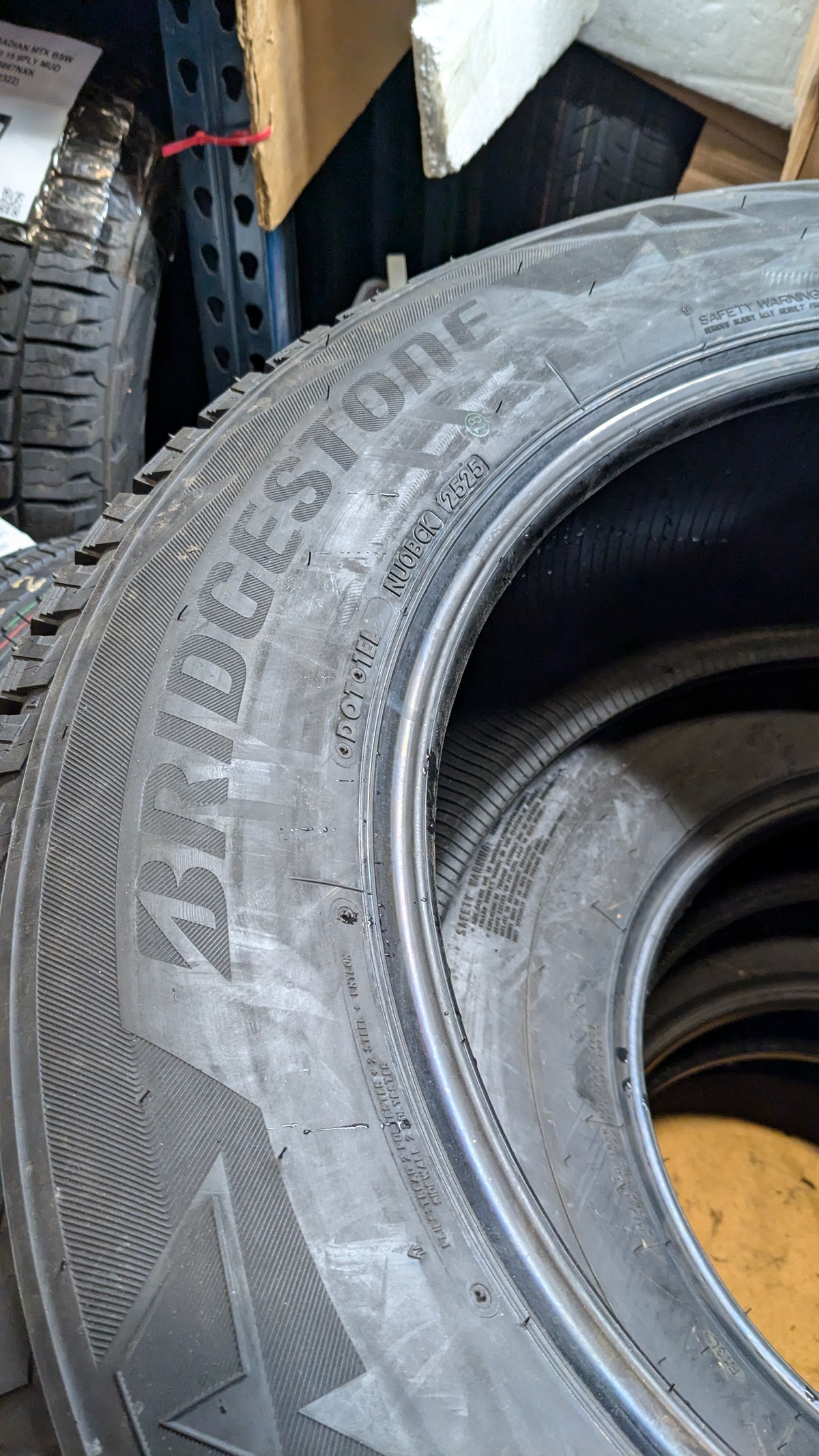 2 BRIDGESTONE BLIZZAK DMV2 BSW P 275 60 20 115R WINTER TIRE 016287