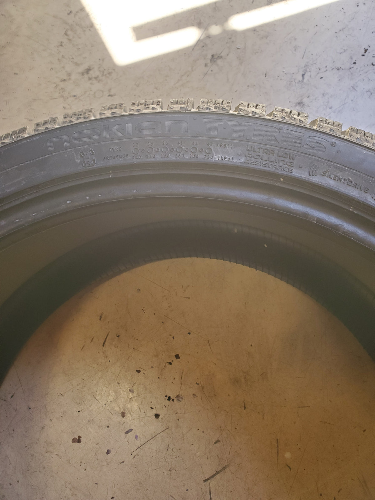 4 NOKIAN HAKKAPELIITTA R5 EV FOAM BSW P 275 35 21 103T XL WINTER TIRE TF00023