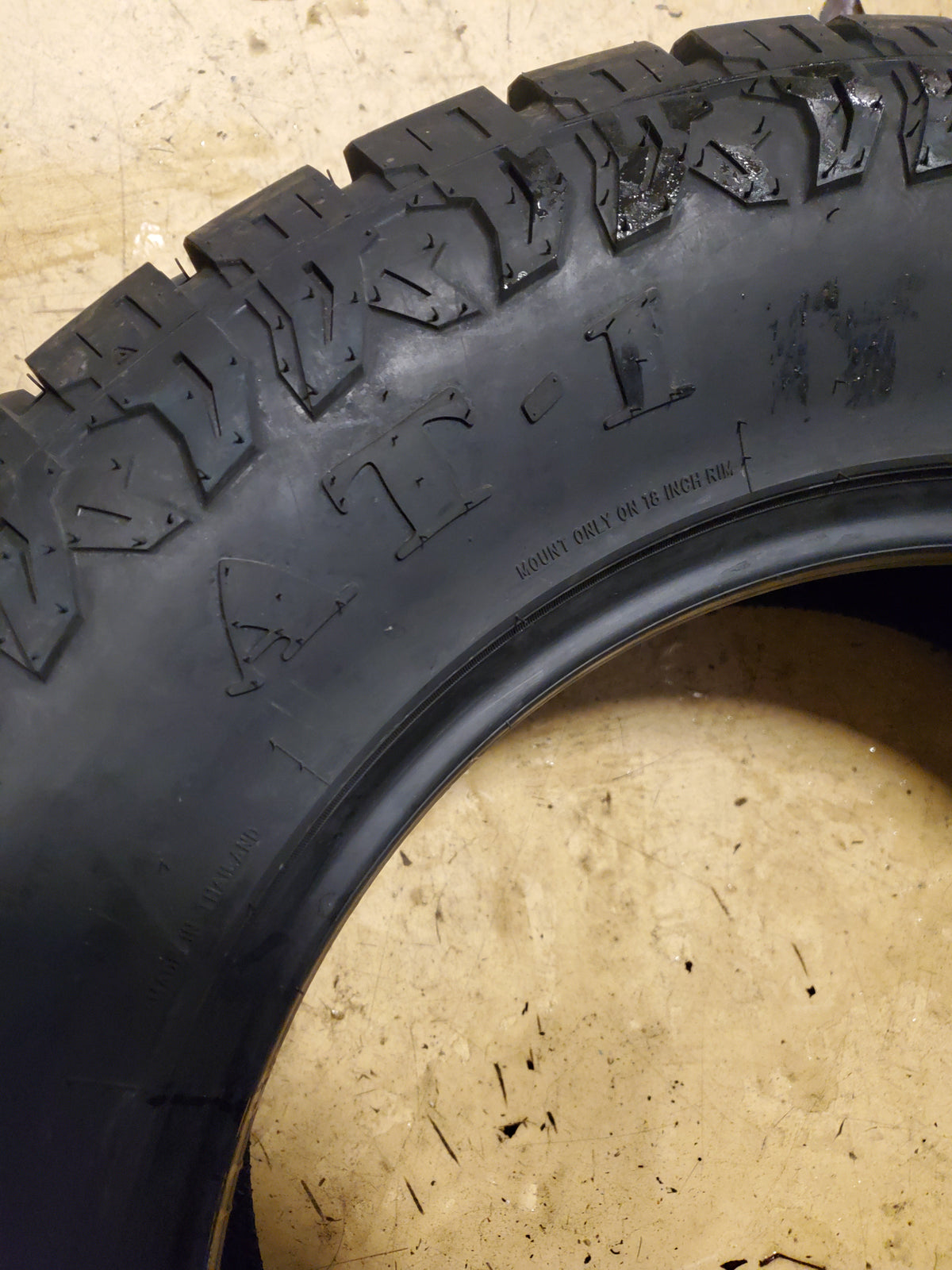 CROSSMAX AT-1 BSW P 265 65 18 114T ALL TERRAIN TIRE SUV1801ATCS