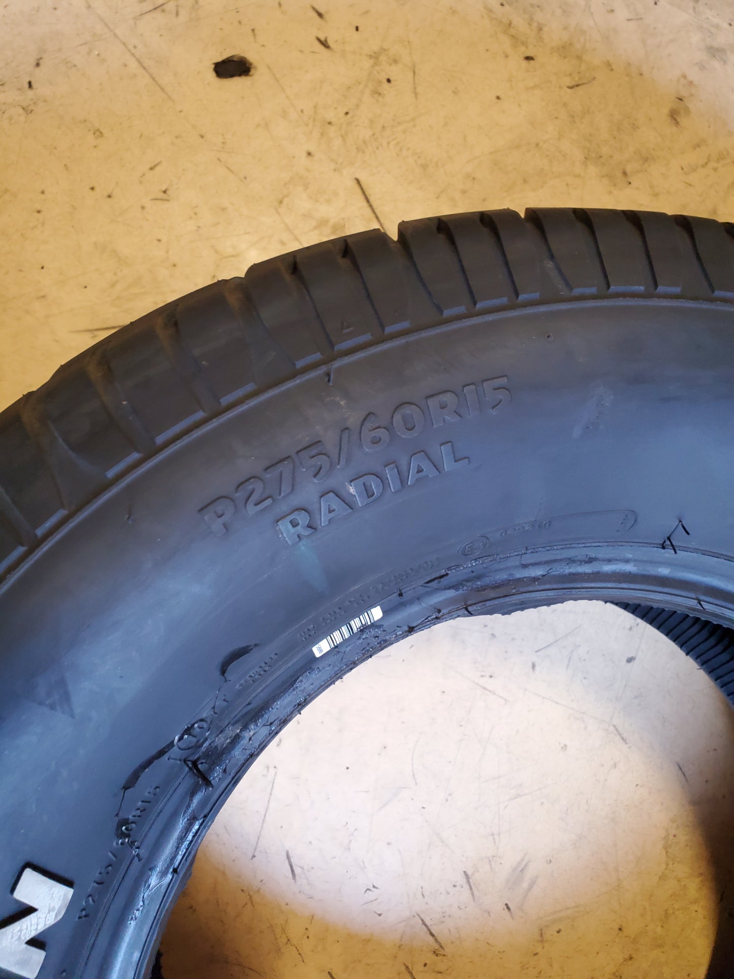 MICKEY THOMPSON SPORTSMAN S/T RWL P 275 60 15 107T ALL SEASON TIRE 321008001