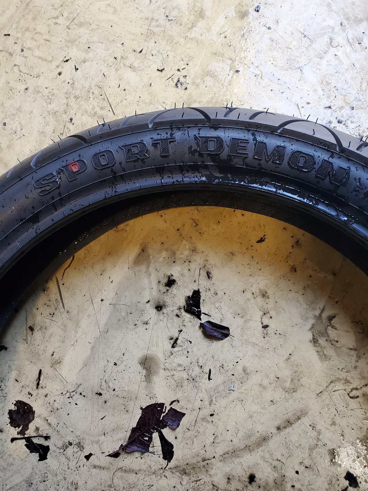 PIRELLI SPORT DEMON BSW 110 80 18 58V FRONT MOTORCYCLE TIRE 4025500