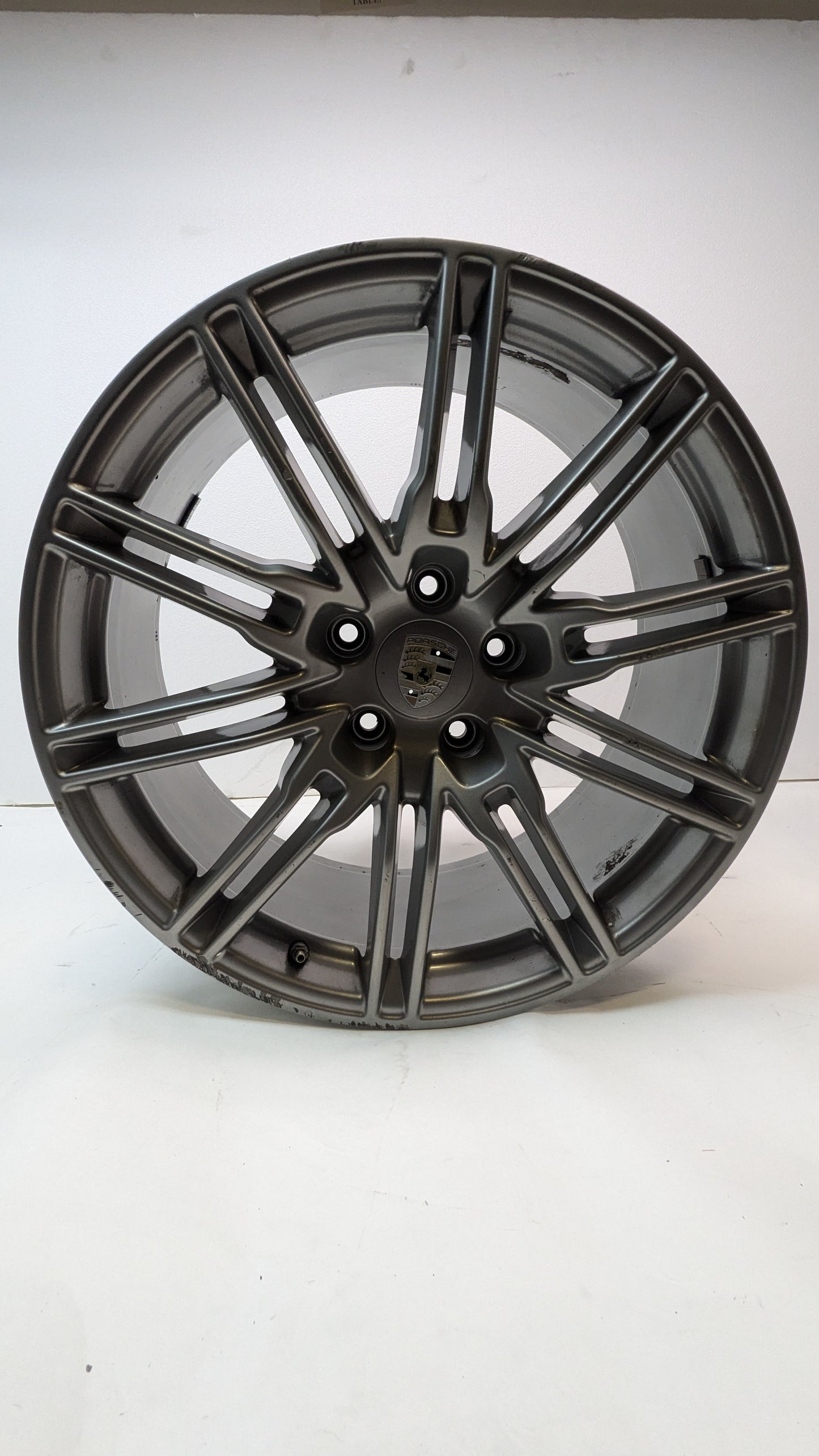 4 USED GENUINE PORSCHE CAYENNE 21X10 ET 60 5LUG SILVER WHEELS 7P5.601.025.H