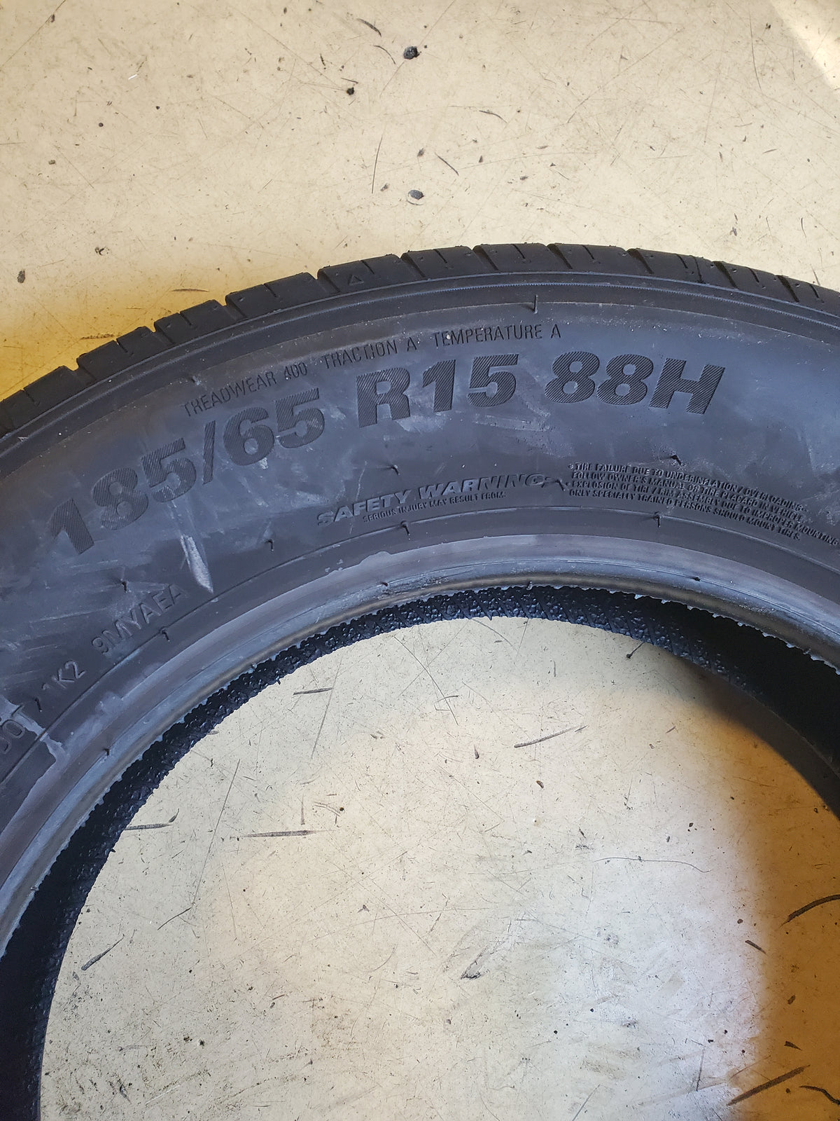 2 KUMHO ECOWING ES31 BSW P 185 65 15 88H ALL SEASON TIRE 2302273