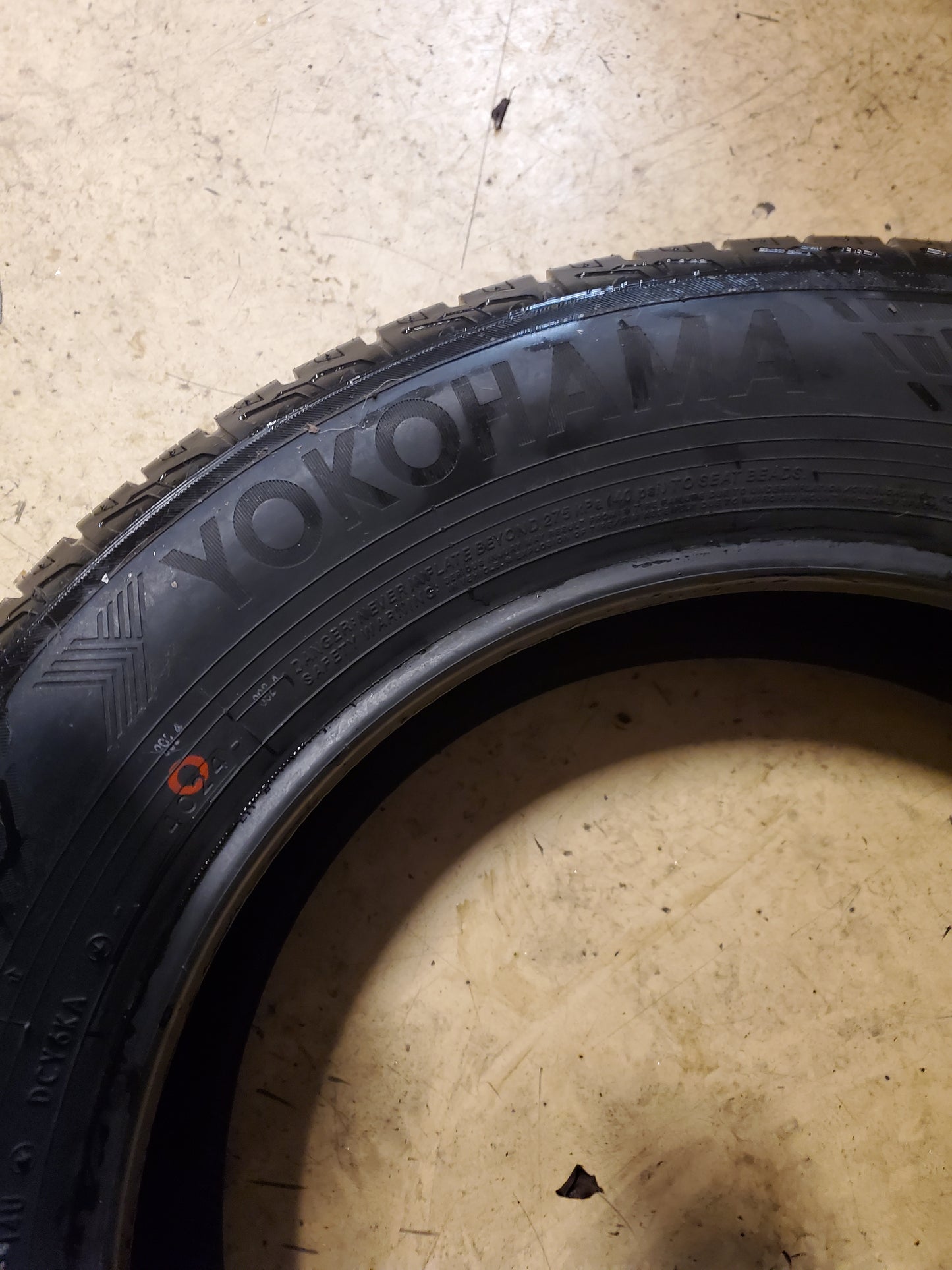 YOKOHAMA GEOLANDAR CV G058 BSW P 235 60 18 107V XL ALL SEASON TIRE 110105830