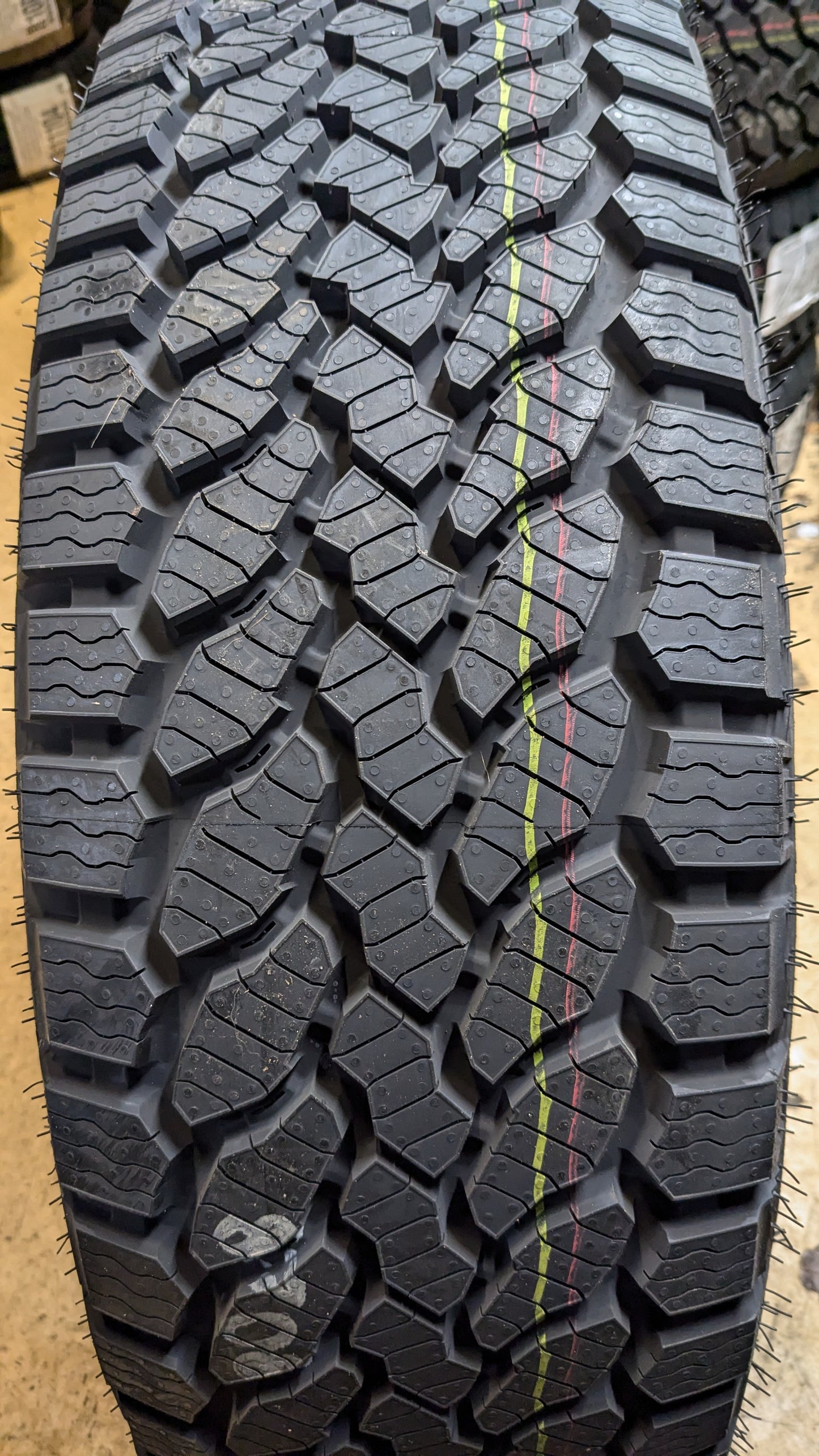 4 GENERAL GRABBER A/T SPORT W BSW P 255 70 18 113T ALL TERRAIN TIRE 03122850000