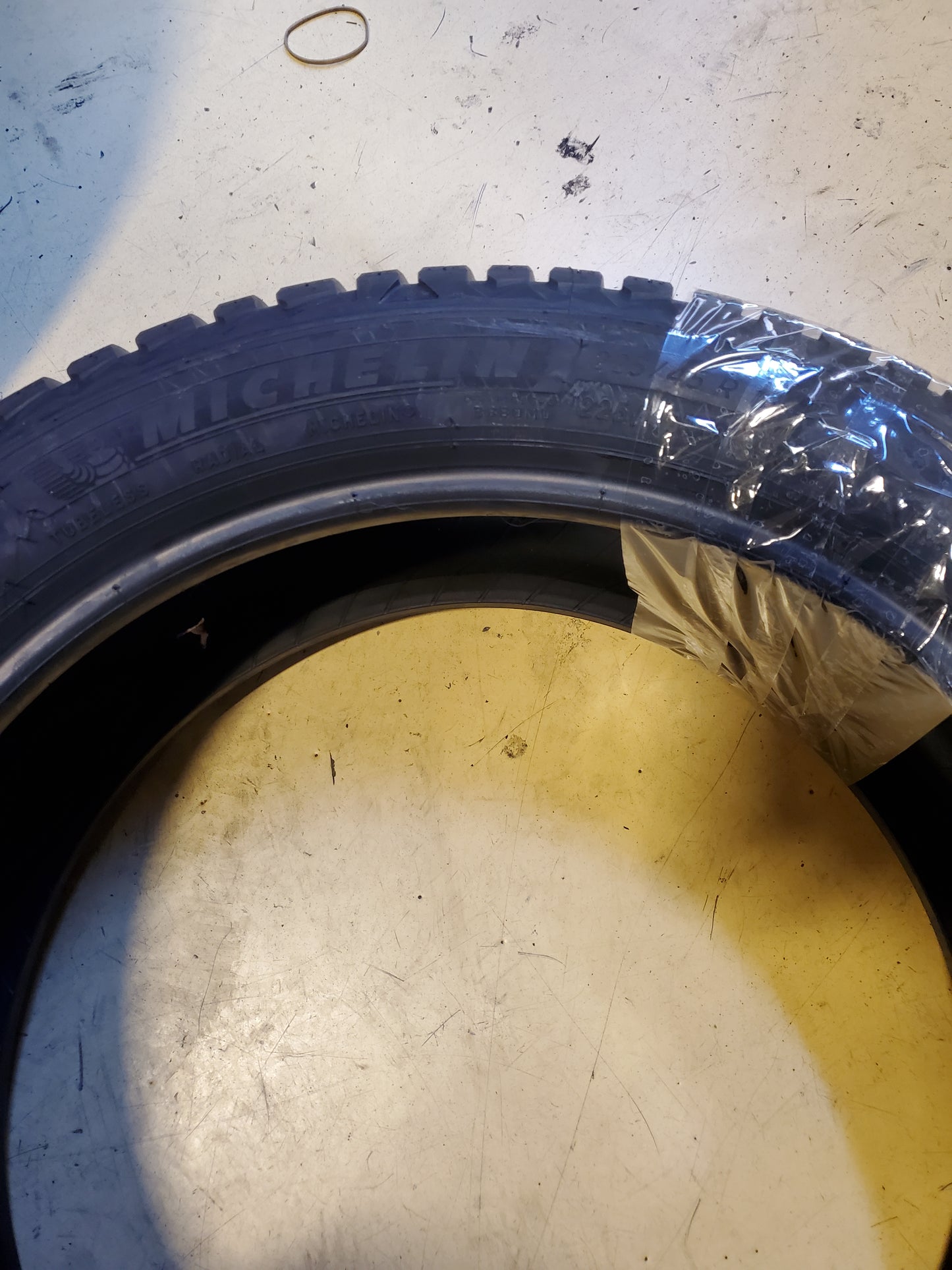 MICHELIN CROSSCLIMATE2 BSW P 225 45 18 95V XL ALL WEATHER TIRE 49702