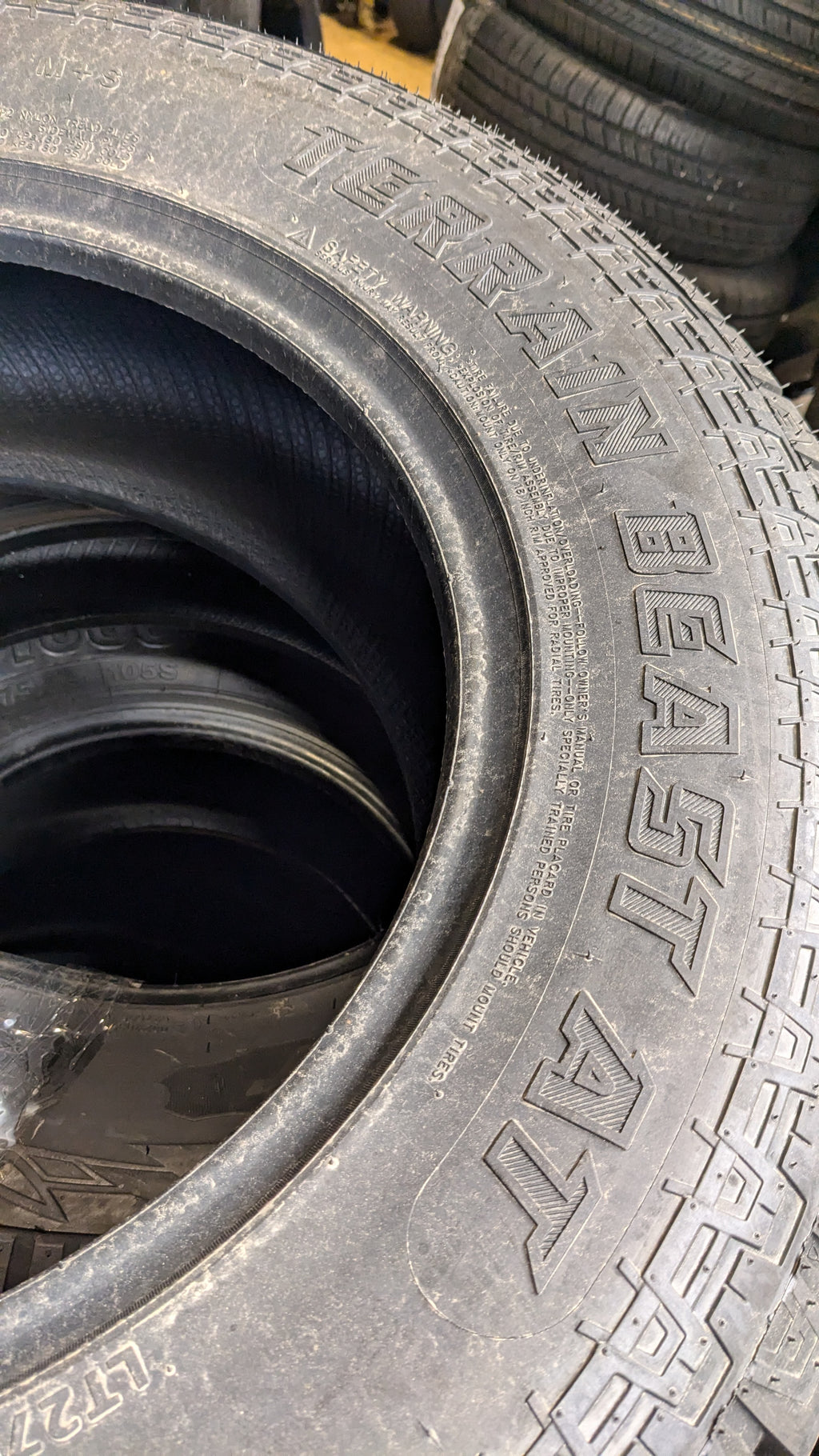 2 LEXANI TERRAIN BEAST AT BSW LT 275 65 18 123/120S 10PLY TIRE LXSTAT1865010