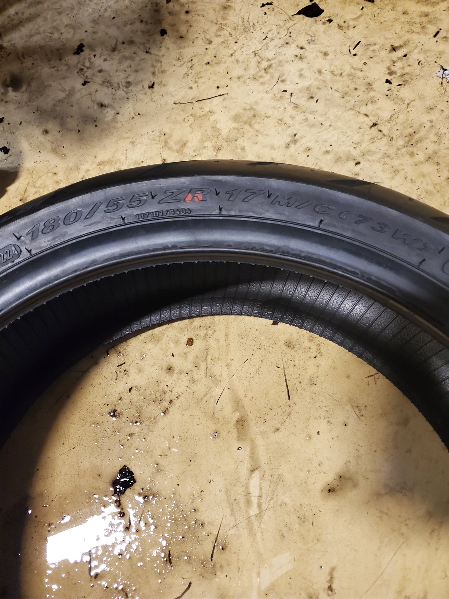PIRELLI ANGEL GT BSW  180 55 17 73W REAR MOTORCYCLE TIRE 2317600