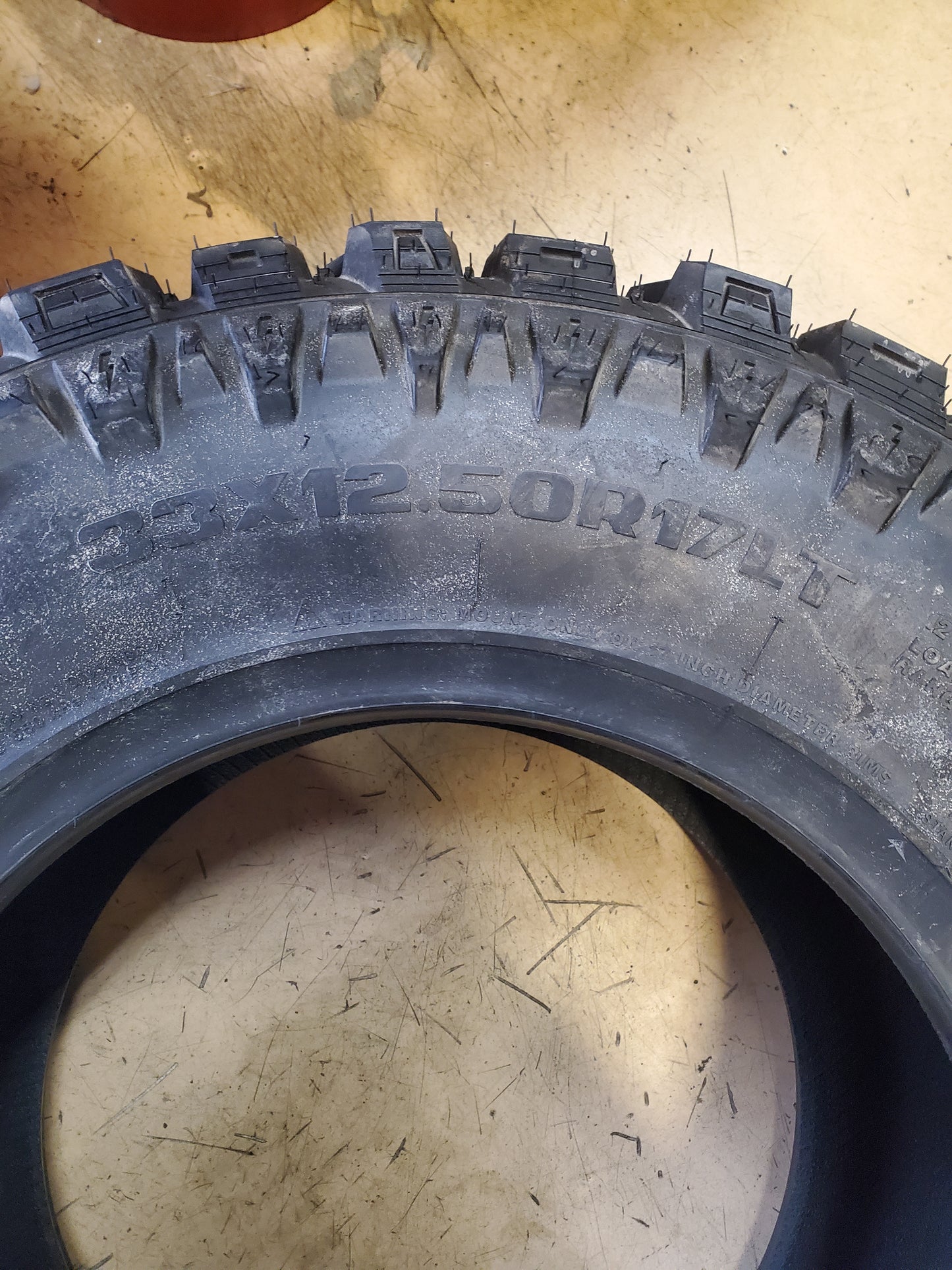 ELDORADO MUD CLAW COMP MTX BSW LT 33 12.50 17 121Q 12PLY MUD TIRE MTX93