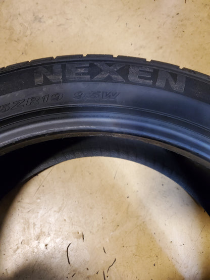 NOS NEXEN NFERA AU7 BSW P 235 45 19 95W UHP TIRE 15629NXK