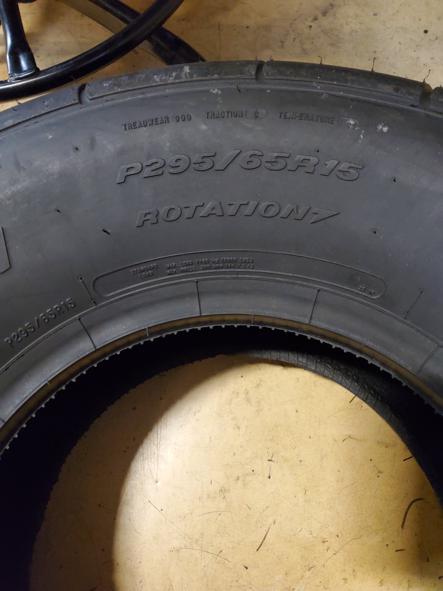 MICKEY THOMPSON ET STREET S/S BSW P 295 65 15 DRAG TIRE 255508