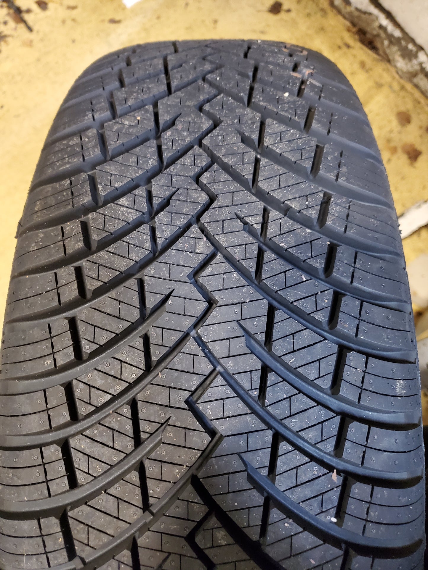 2 PIRELLI SCORPION WEATHERACTIVE BSW P 225 60 18 100W ALL WEATHER TIRE 4164000