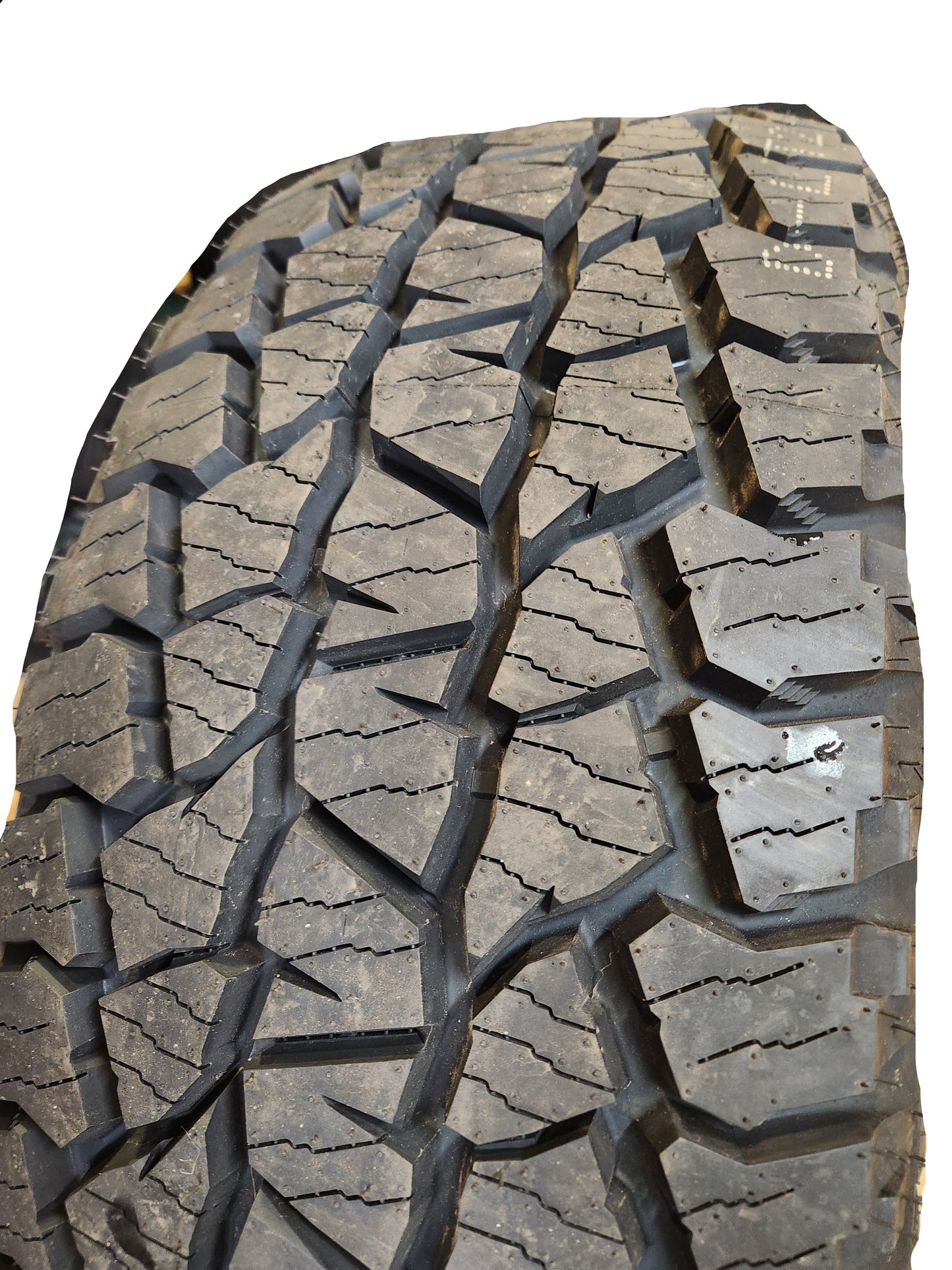 ACHILLES DESERT HAWK AT 3 BSW LT 275 65 18 10PLY 123/120R ALL TERRAIN TIRE ADK40