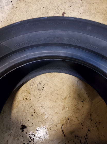 2 YOKOHAMA ADVAN FLEVA V701 BSW P 205 55 15 88V UHP TIRE 110170132