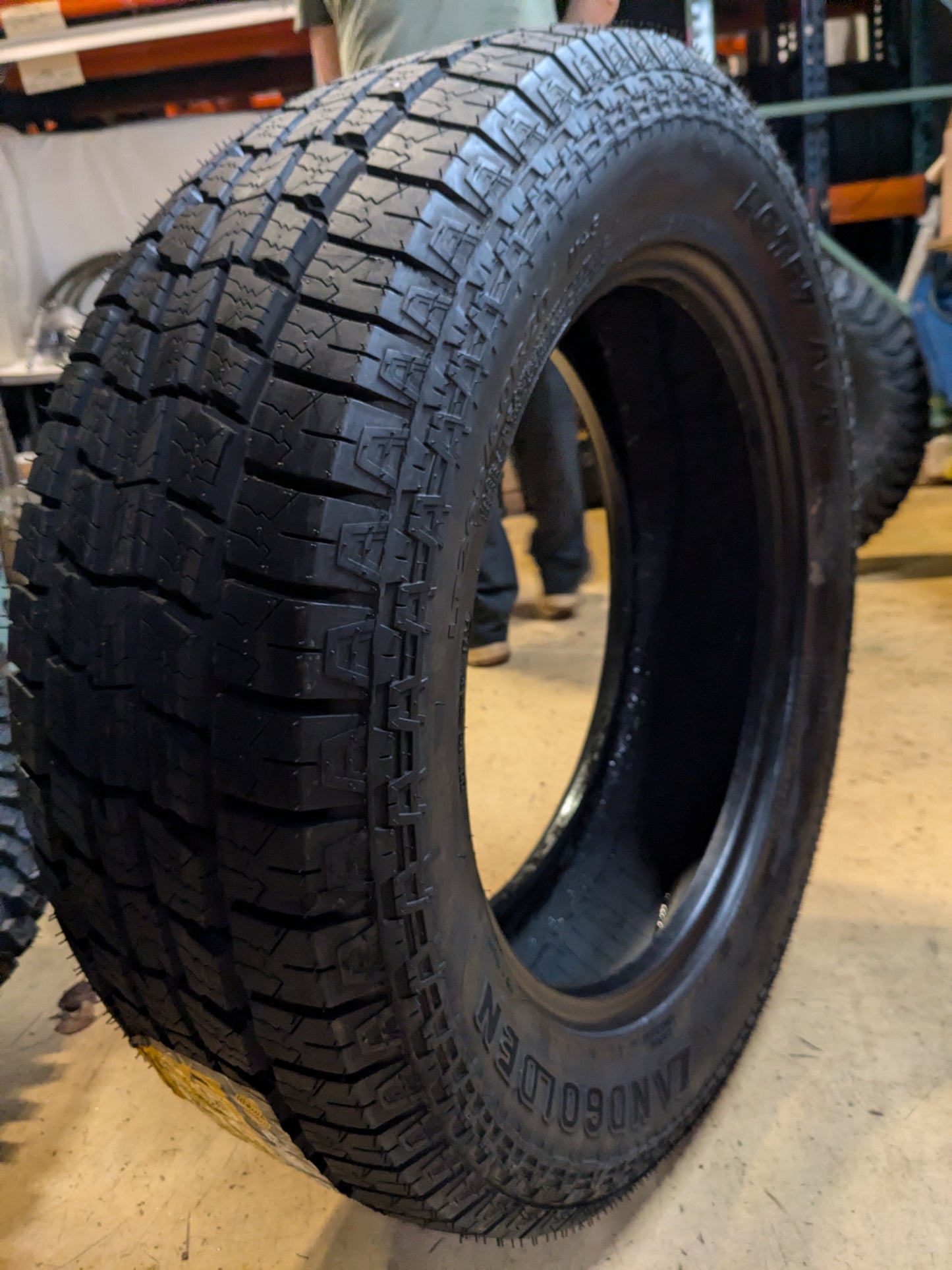 LANDGOLDEN LGT57 A/T BSW LT 265 60 20 121/118S LRE 10 PLY ALL TERRAIN TIRE 119508