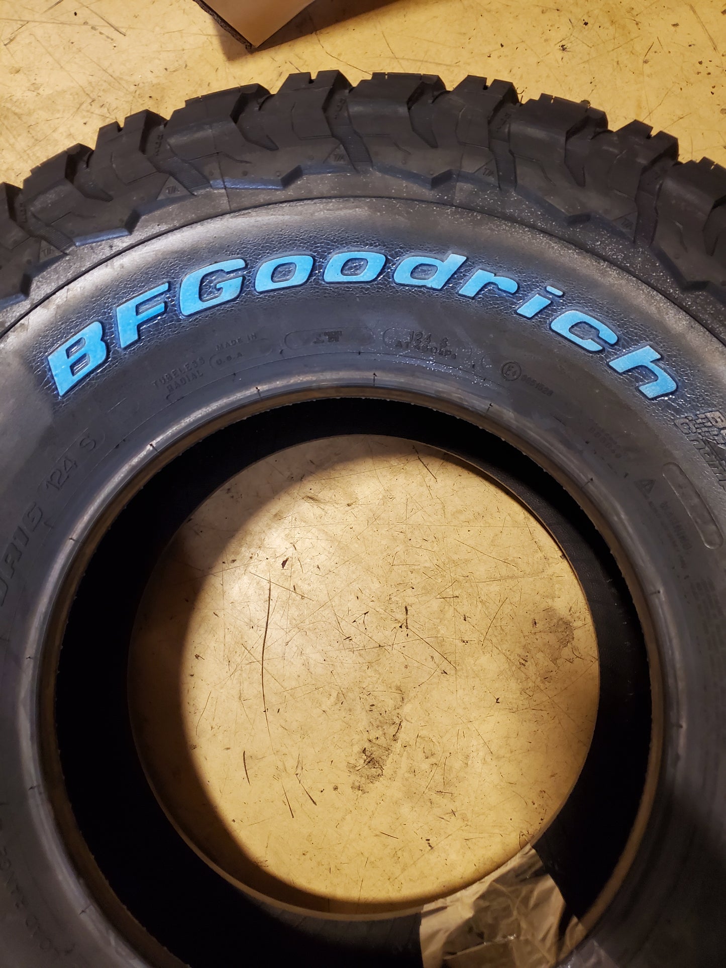 2 BFGOODRICH ALL-TERRAIN T/A KO3 RWL LT 305 70 16 124S 10PLY  TIRE 12449