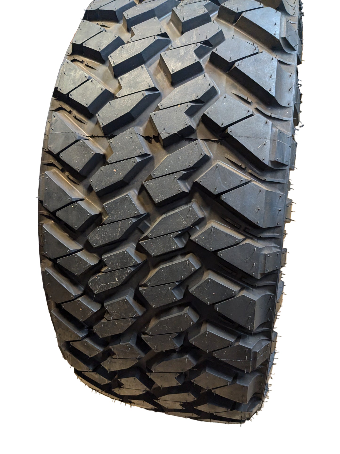 NITTO TRAIL GRAPPLER M/T BSW LT 285 55 20  122/119Q 10PLY MUD TERRAIN TIRE 206830