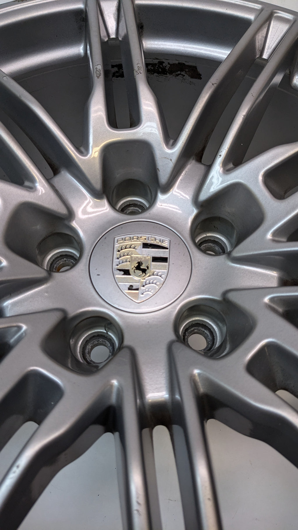 4 USED GENUINE PORSCHE CAYENNE 21X10 ET 60 5LUG SILVER WHEELS 7P5.601.025.H