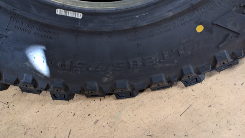 MUD CLAW COMP MTX BSW LT 285 75 16 126/123Q 10 PLY MUD  TIRE MTX67