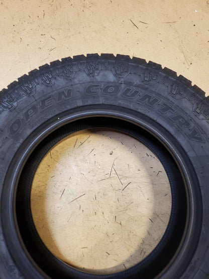 NOS TOYO OPEN COUNTRY AT II BSW P 235 70 16 104T ALL TERRAIN TIRE 352270