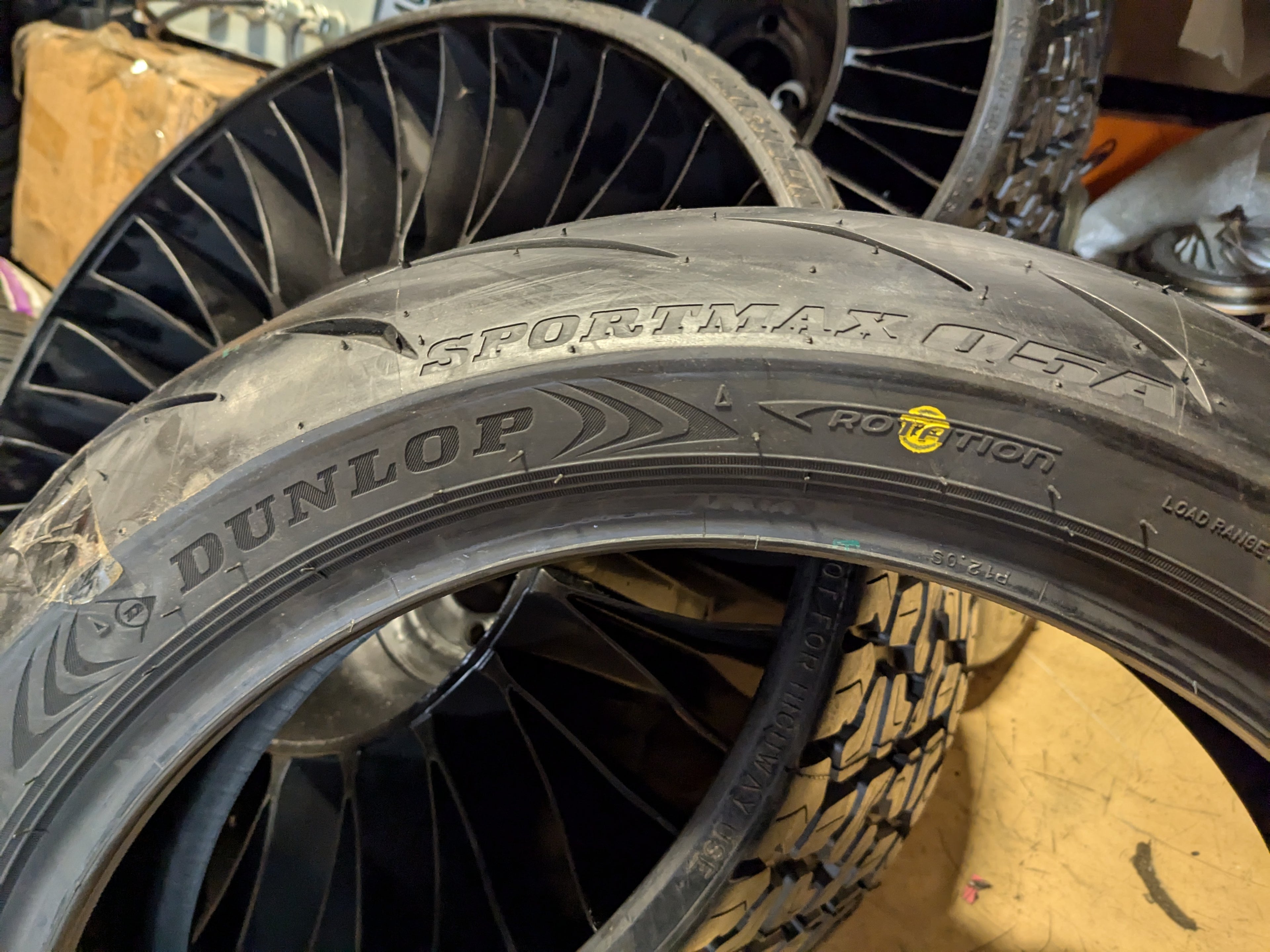 DUNLOP SPORTMAX Q5A BSW 160 60 17 69W REAR MOTORCYCLE TIRE 45274205