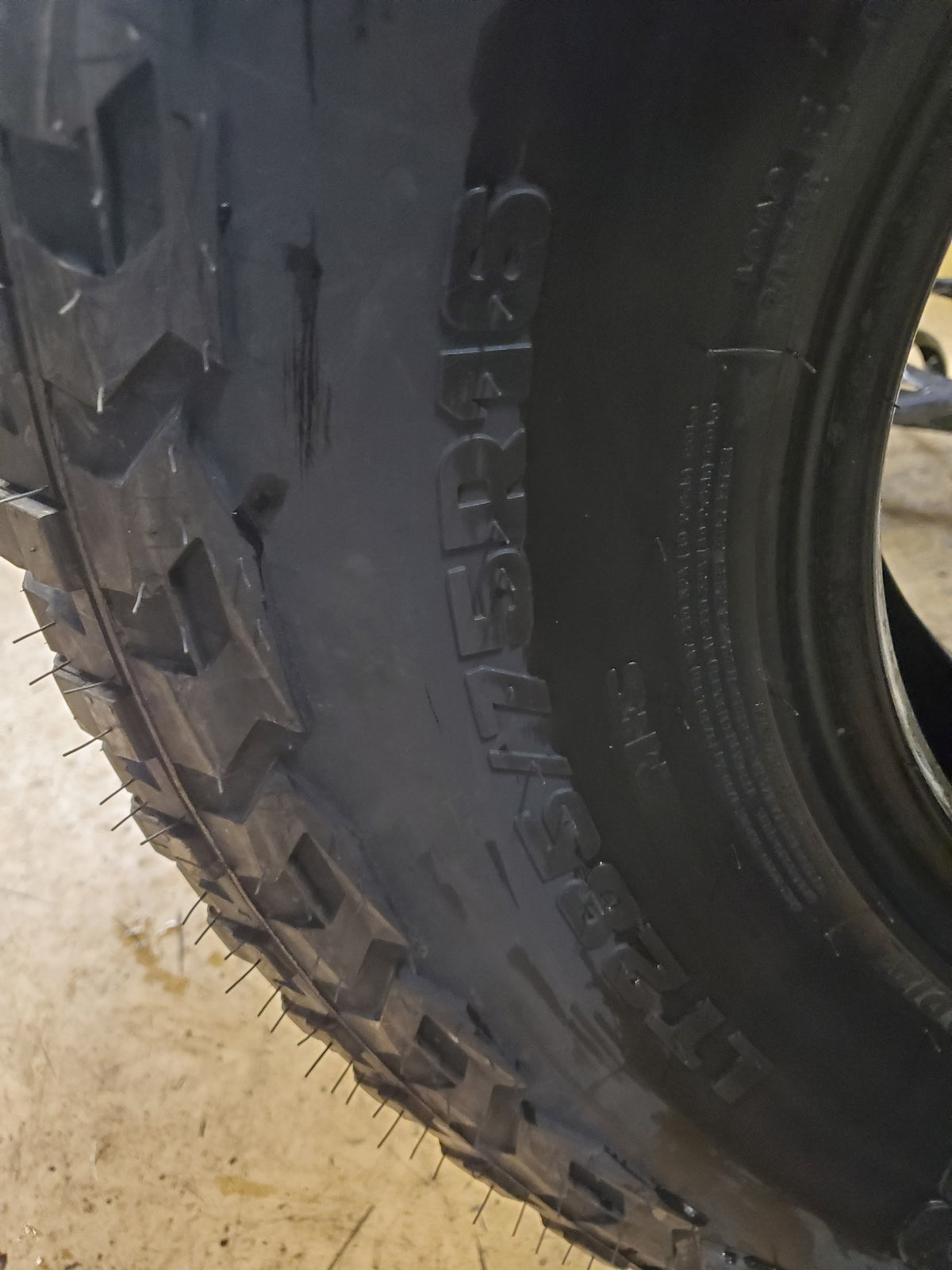 GLADIATOR XCOM A/T WSW LT  285 75 16 126/123Q 10PLY ALL TERRAIN TIRE 1932366783