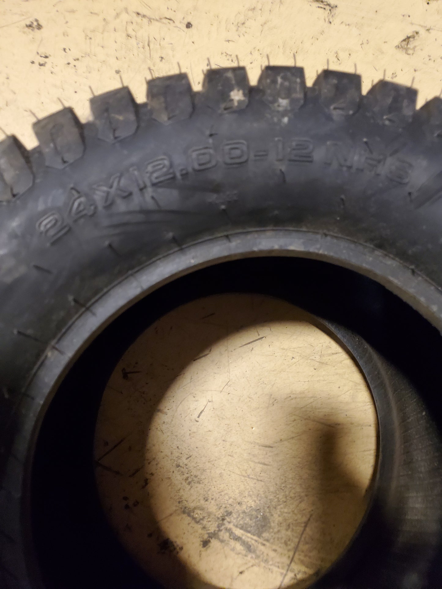 NOS PREMIUM HC332 BSW 24 12 12 4PLY LAWN TIRE PH241212