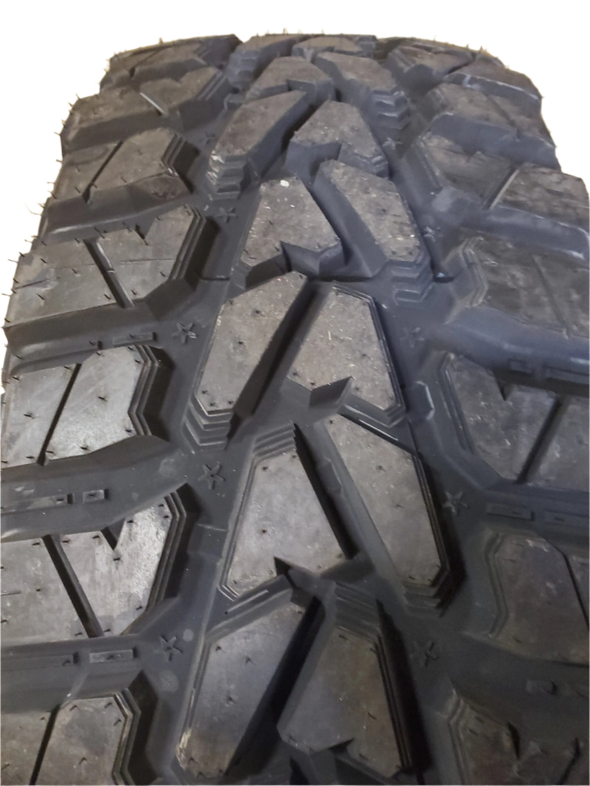 VERSATYRE MXT/HD BSW LT 285 60 20 127/124Q 12PLY MUD TERRAIN TIRE TMXT02