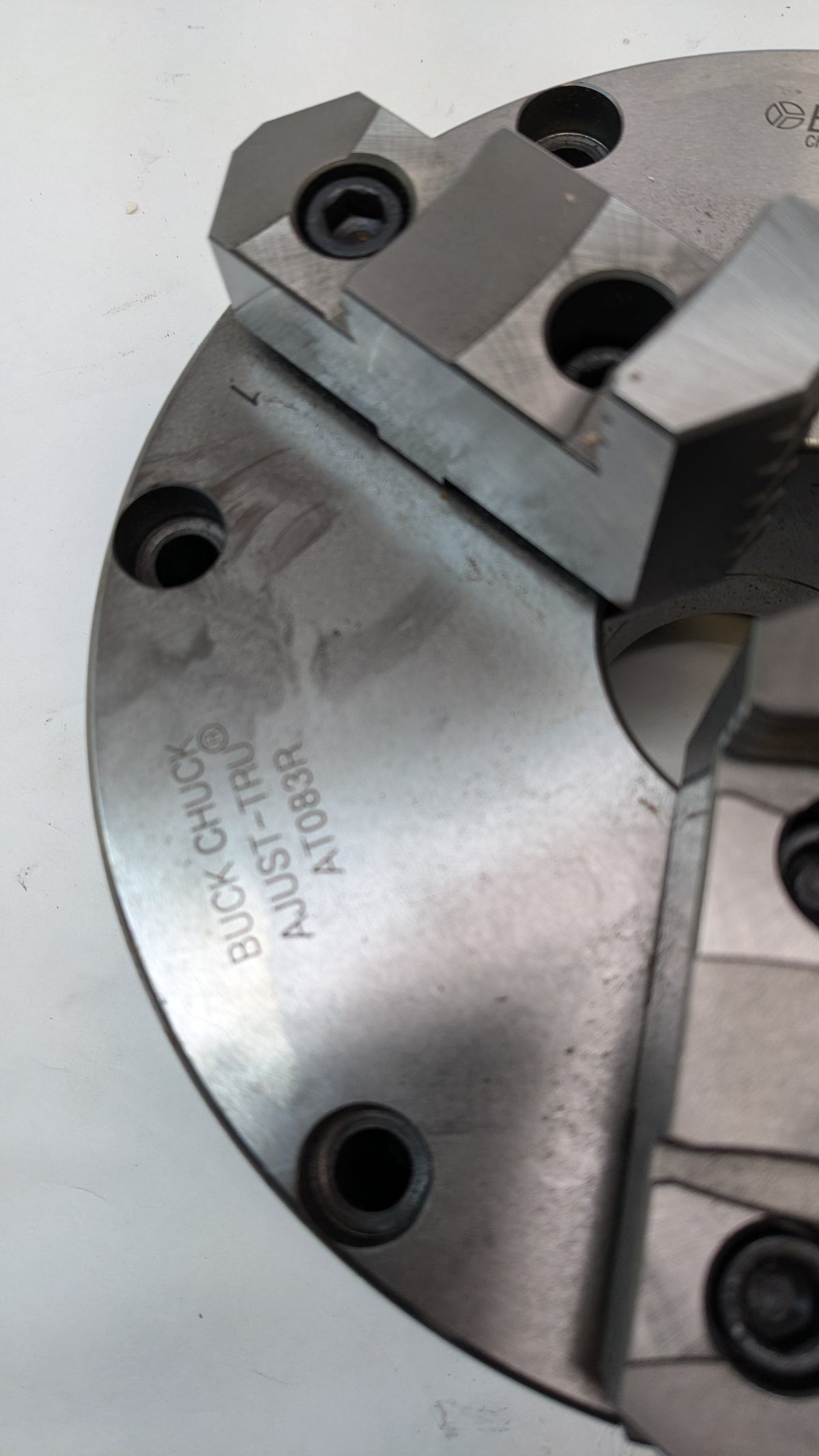 BUCK CHUCK 3 JAWS 8" DIAM SELF CENTERING MANUAL LATHE CHUCK 2,500 MAX RPM AT083R