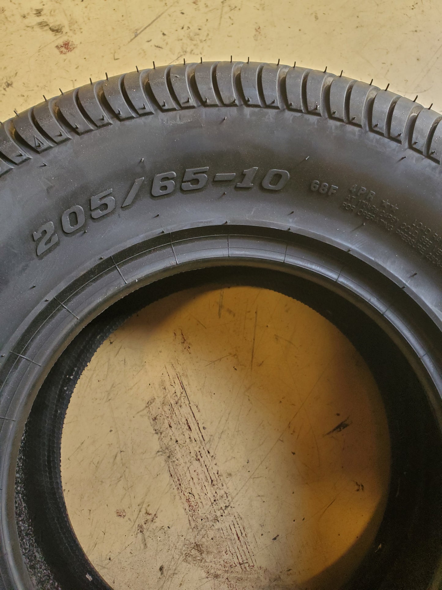 ARISUN CRUZE AT21 BSW 205 65 10 68F 4PLY GOLF TIRE AC6510