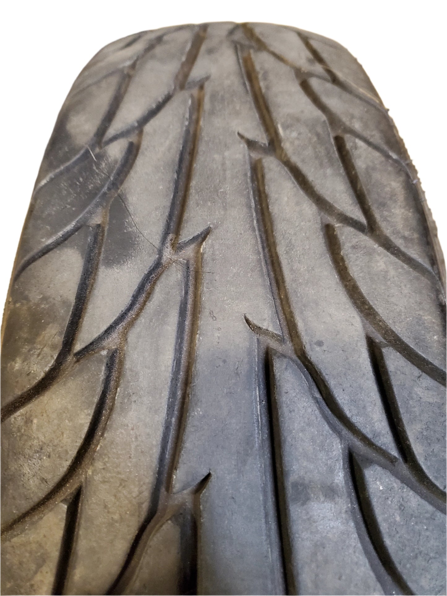 6/32” USED MICKEY THOMPSON SPORTSMAN S/R BSW LT 26 6 15 80H TRACK TIRE 321039004