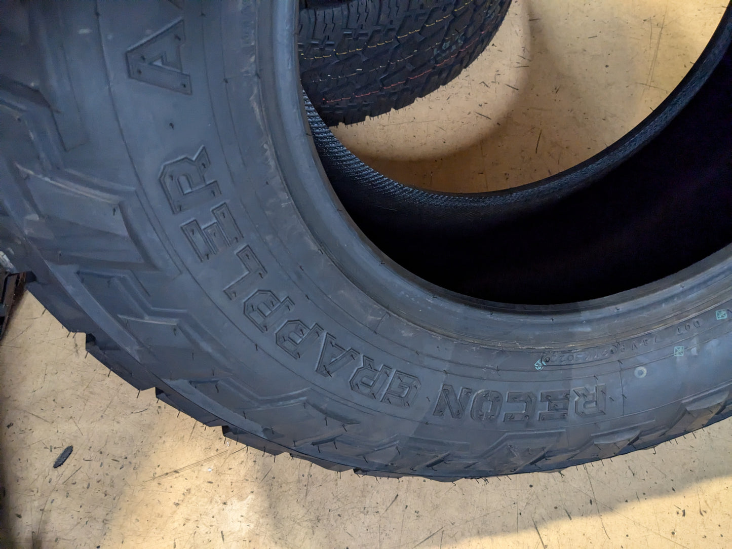 NITTO RECON GRAPPLER A/T BSW LT 325 65 18 127/124R 10PLY ALL TERRAIN TIRE 218630