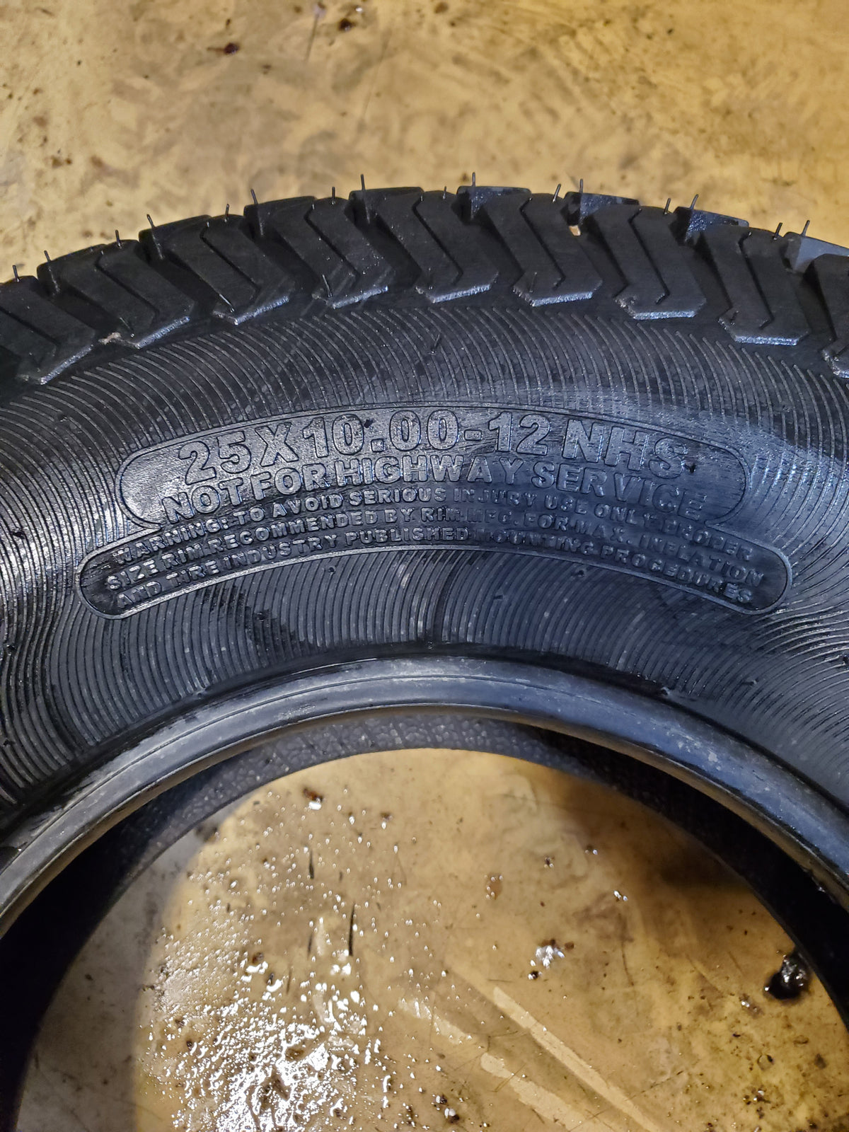 NOS OTR GRASS MASTER BSW 25 10 12 4PLY LAWN MOWER TIRE T80425100012
