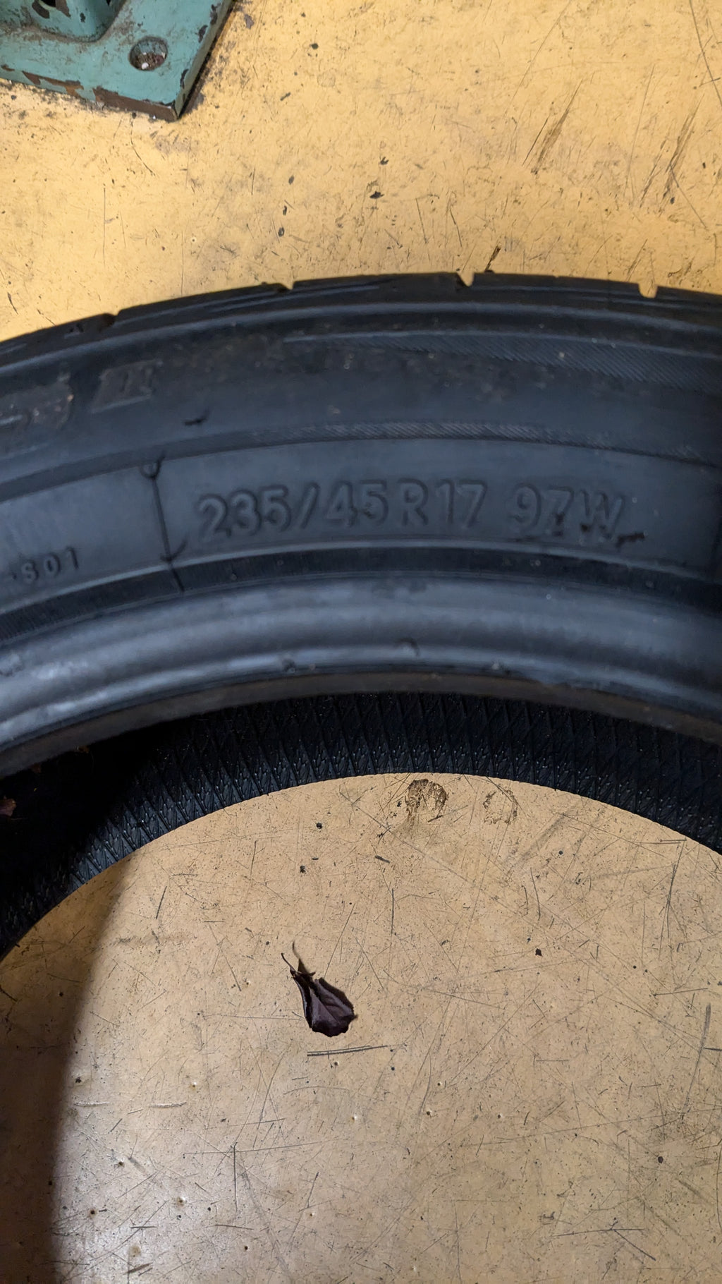 2 TOYO EXTENSA HP II BSW P 235 45 17 97W XL ALL SEASON TIRE 196120