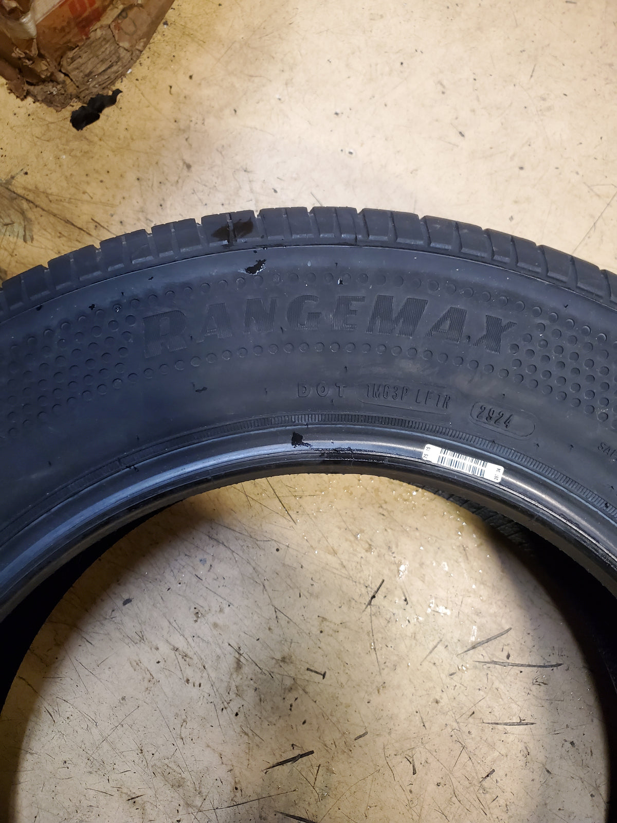 GOODYEAR ASSURANCE RANGEMAX BSW P 205 65 16 95H WINTER TIRE 105003001